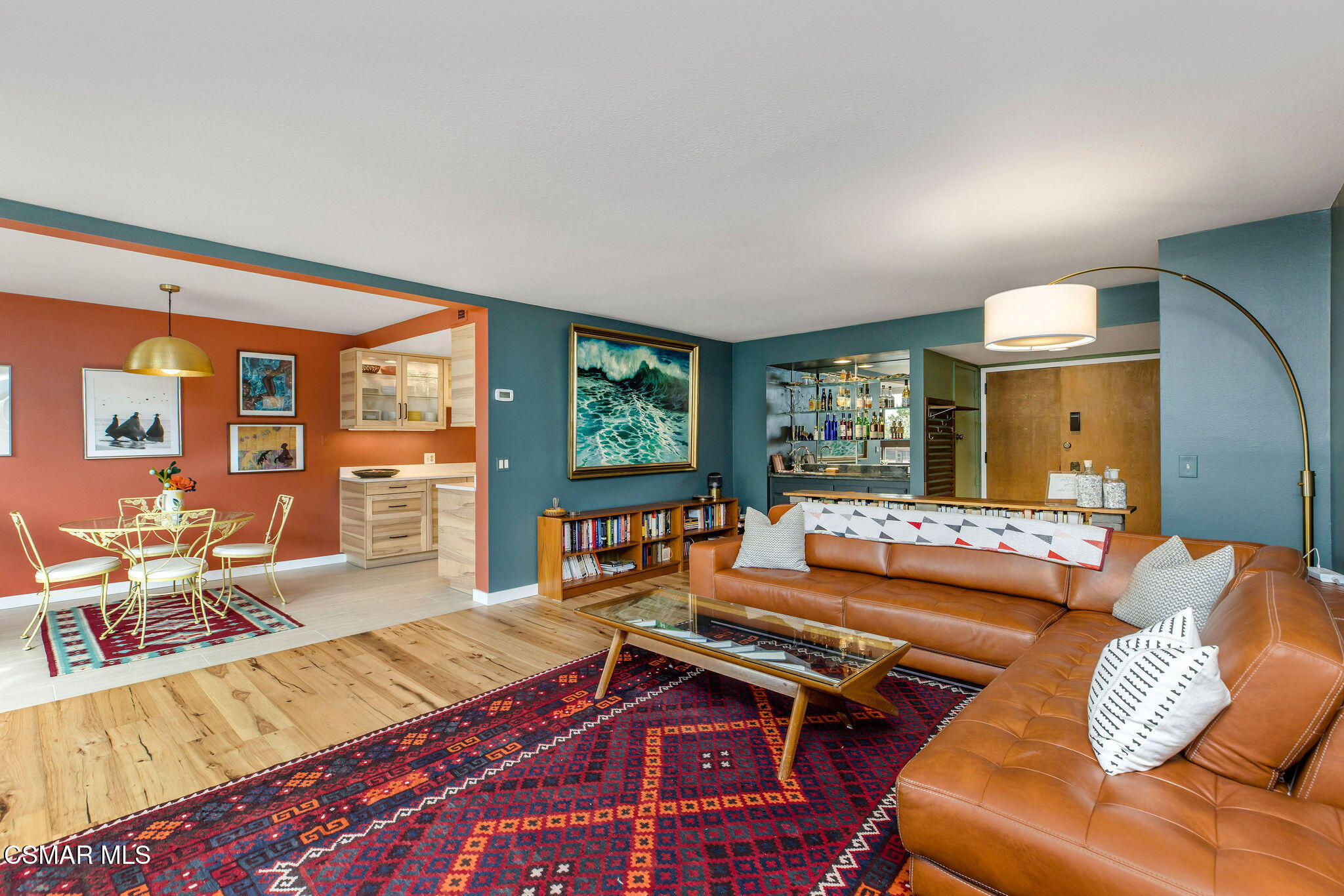 8828 Pershing Drive, 112