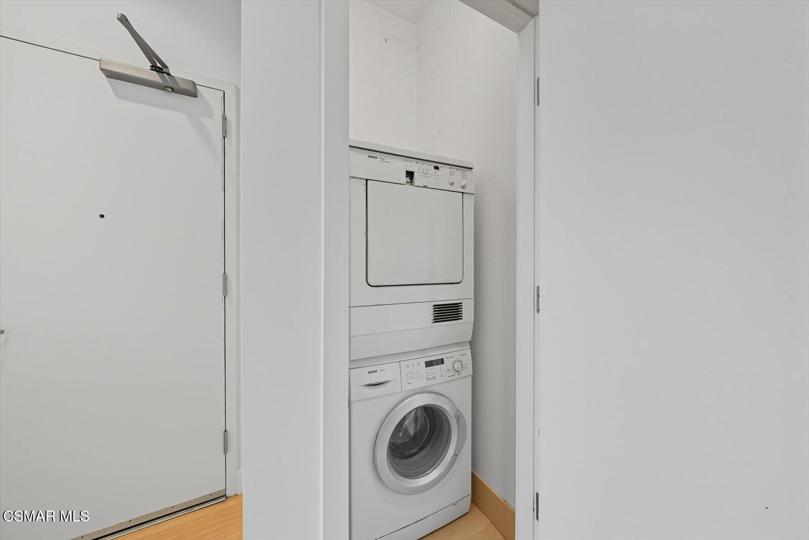 3810 Wilshire Boulevard, 1506