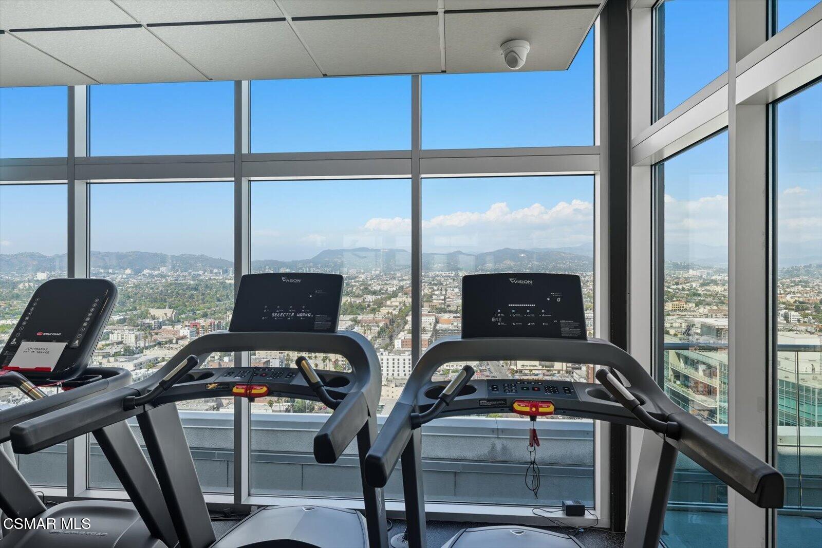 3810 Wilshire Boulevard, 1506