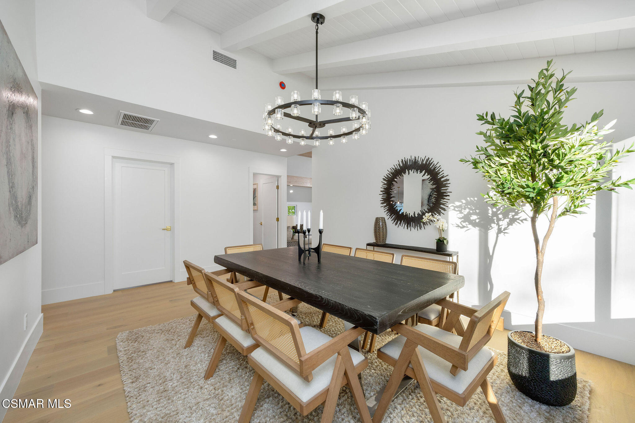 1324 La Granada Drive