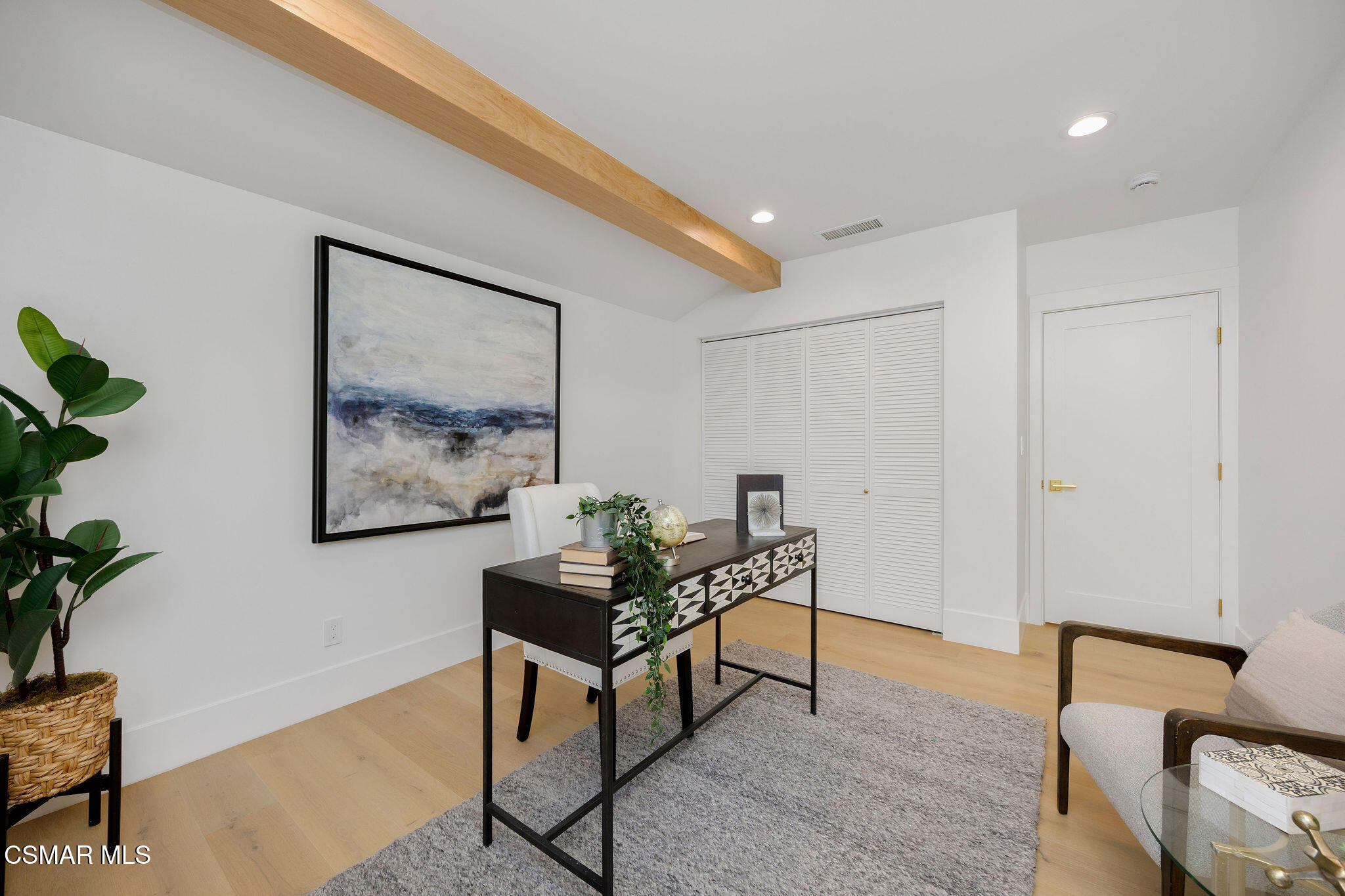 1324 La Granada Drive