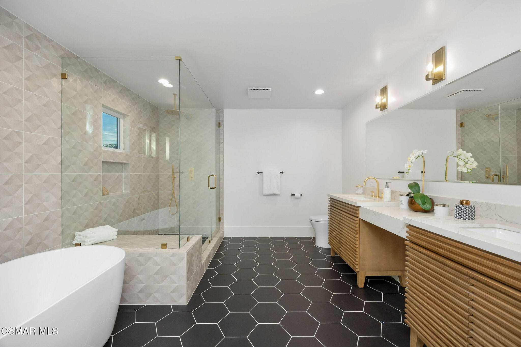 1324 La Granada Drive