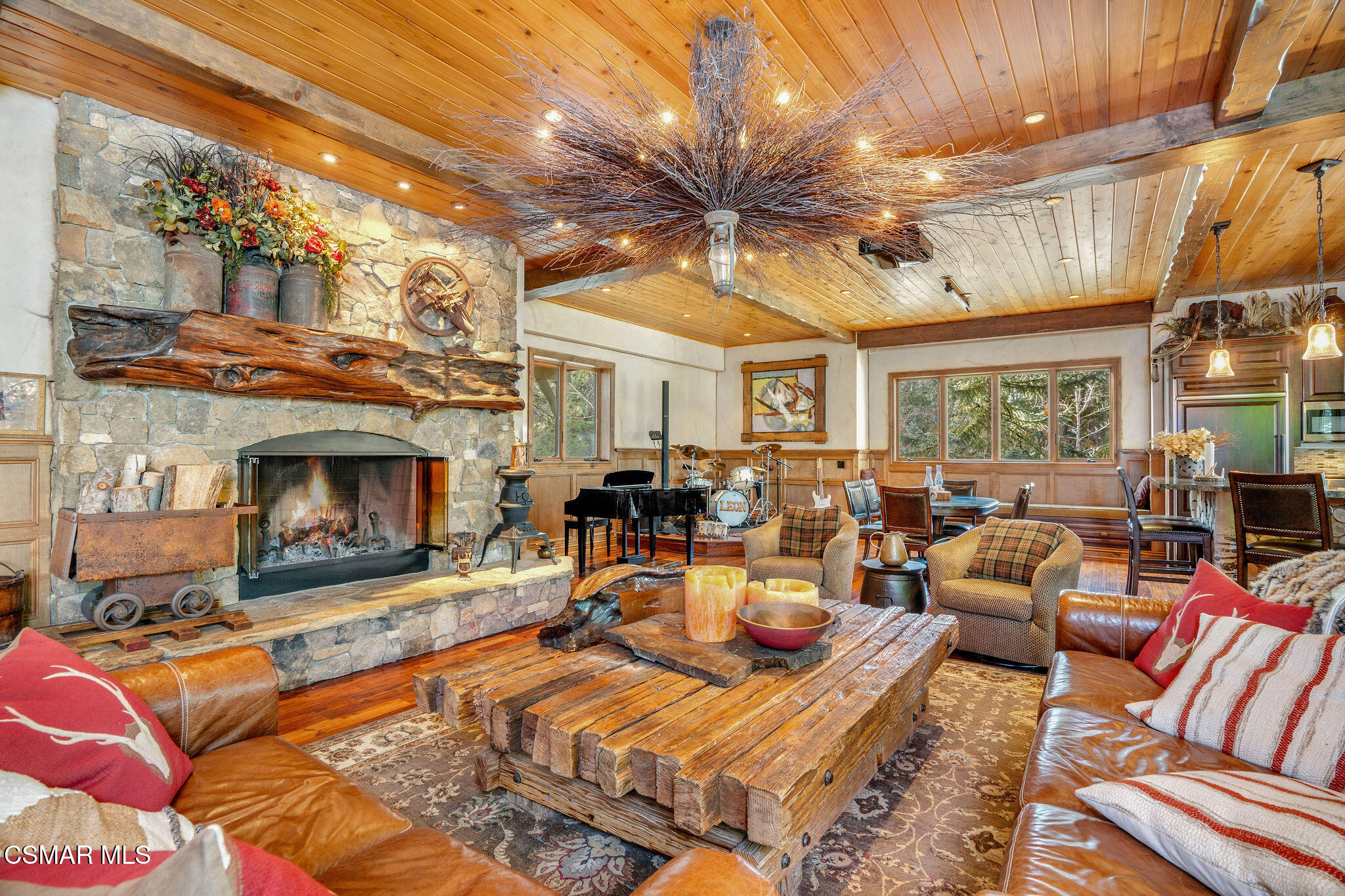 32310 Hummingbird Court