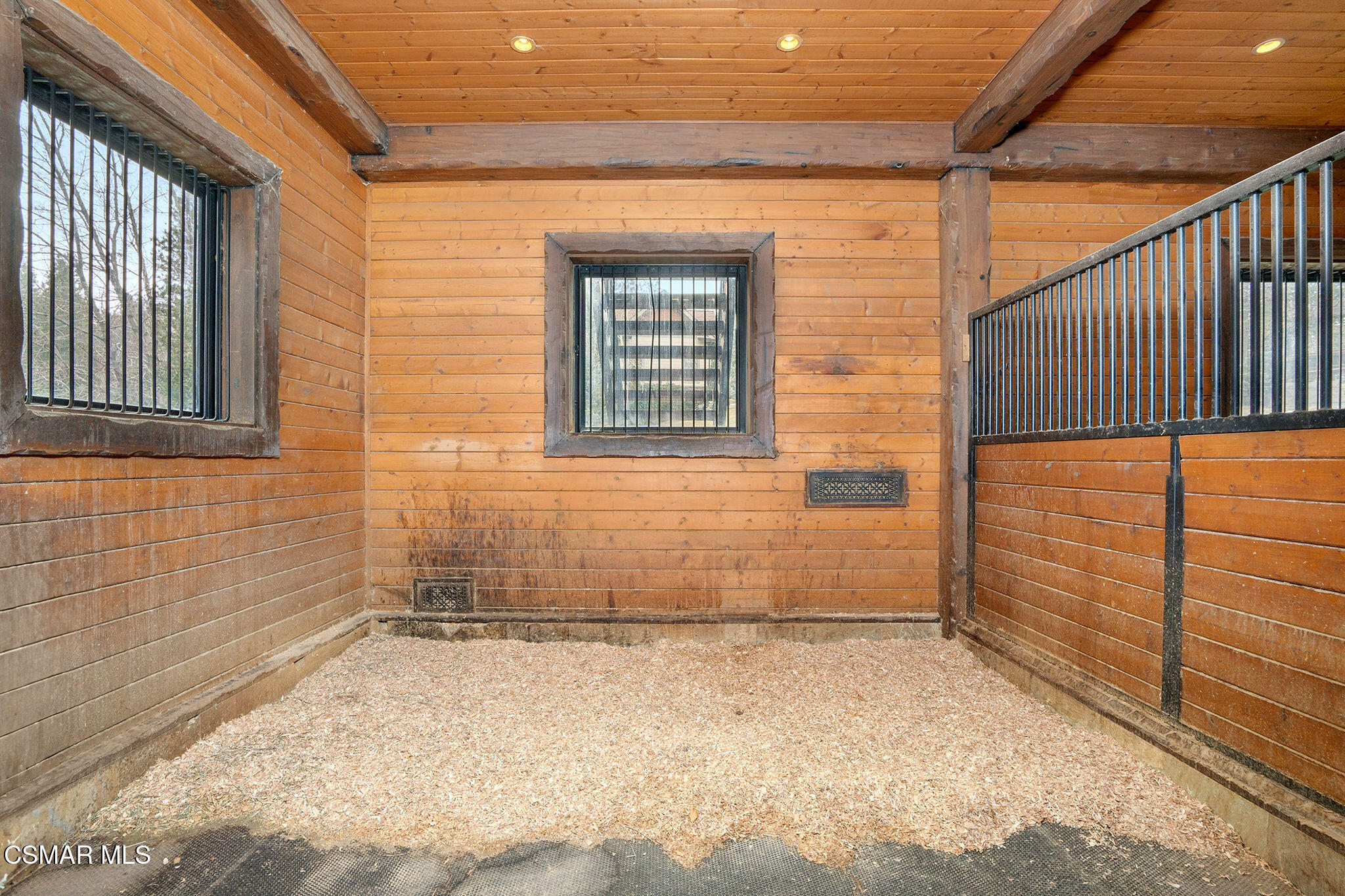 32310 Hummingbird Court