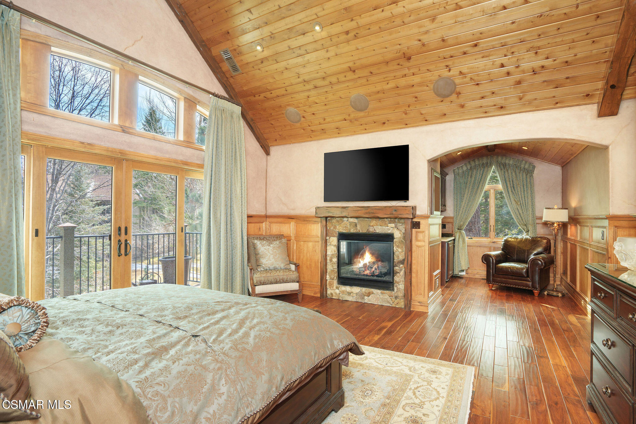 32310 Hummingbird Court