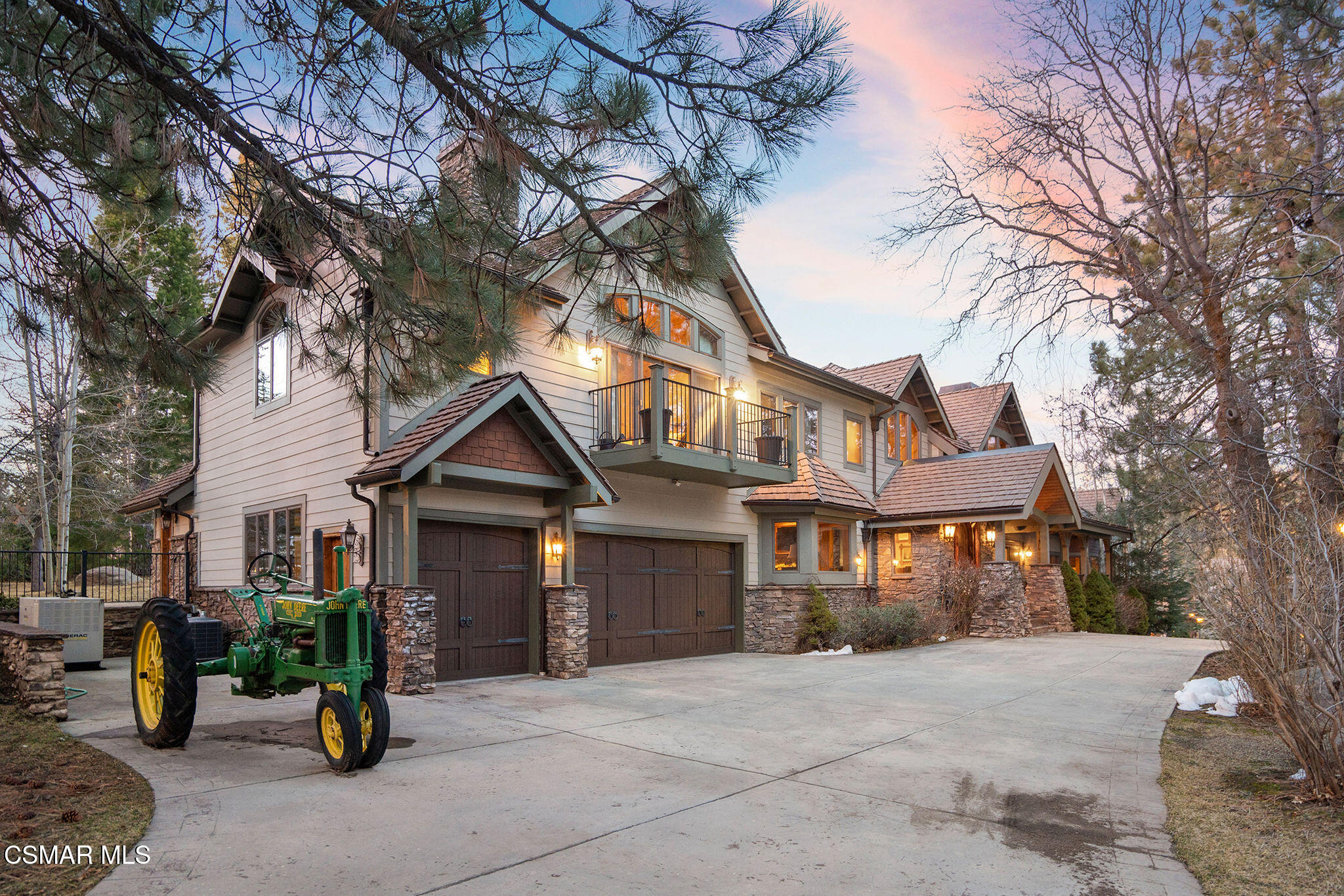 32310 Hummingbird Court