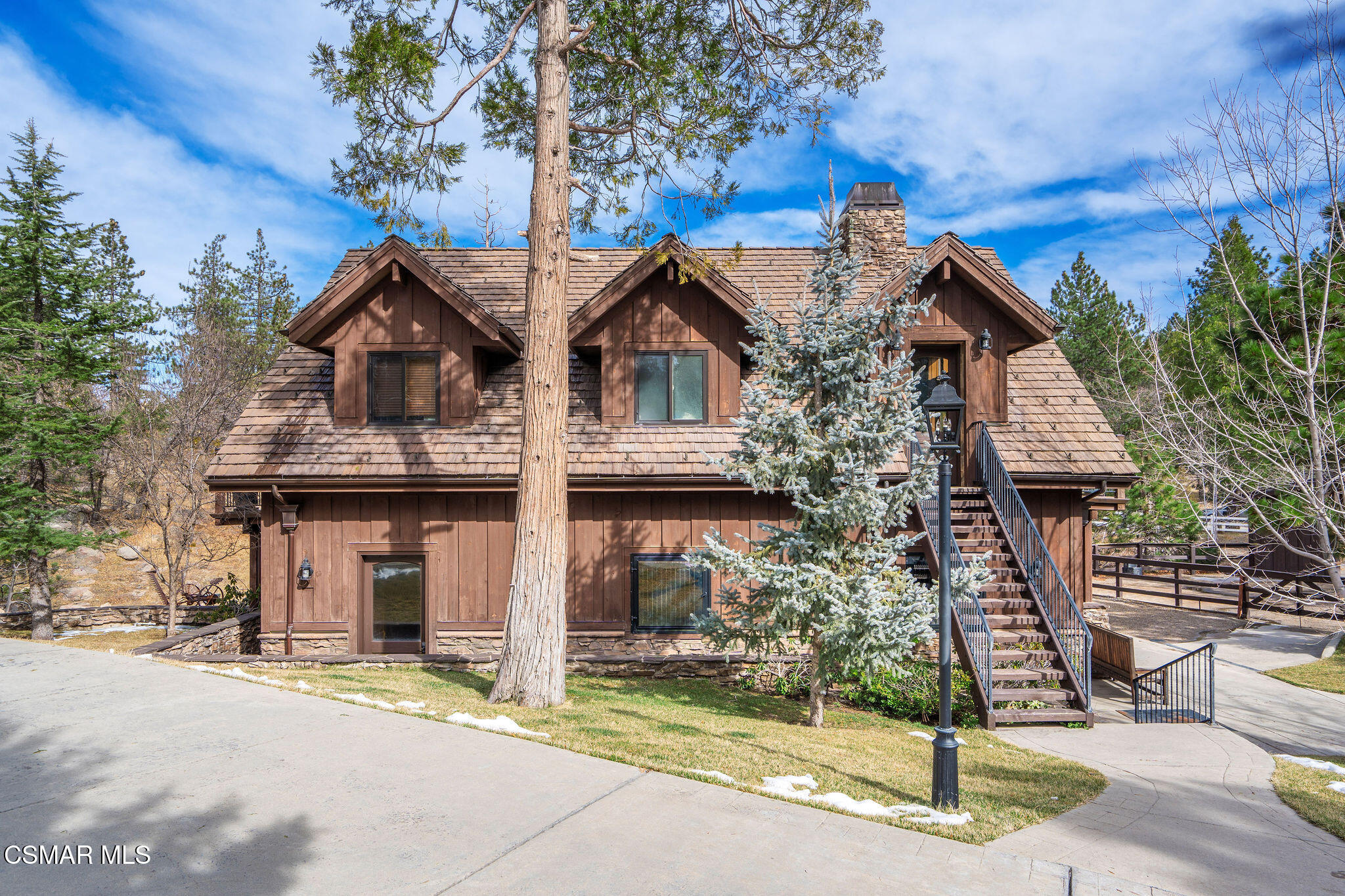 32310 Hummingbird Court