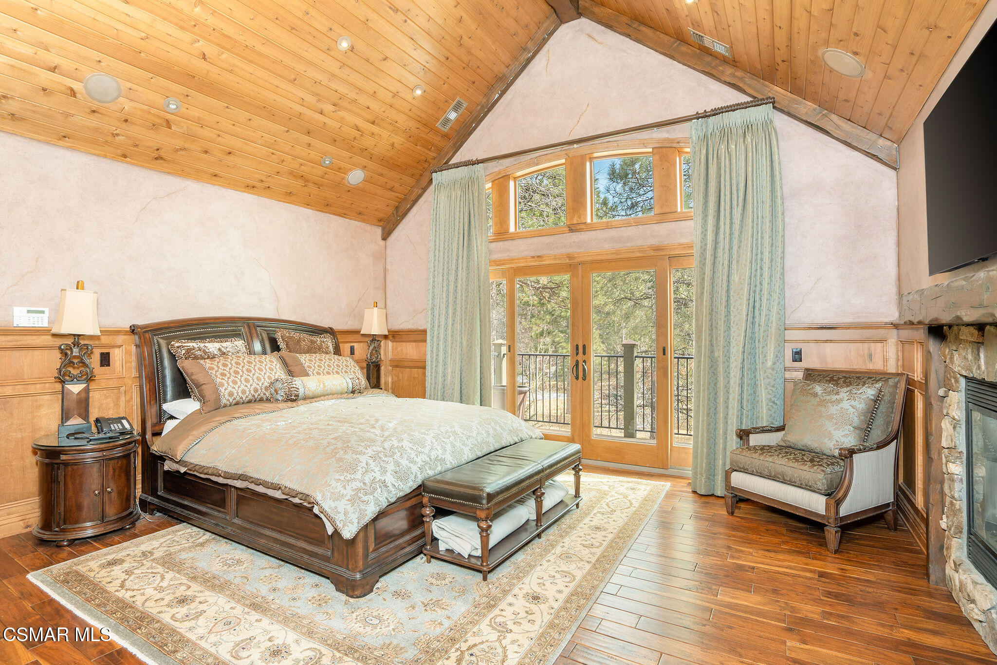 32310 Hummingbird Court