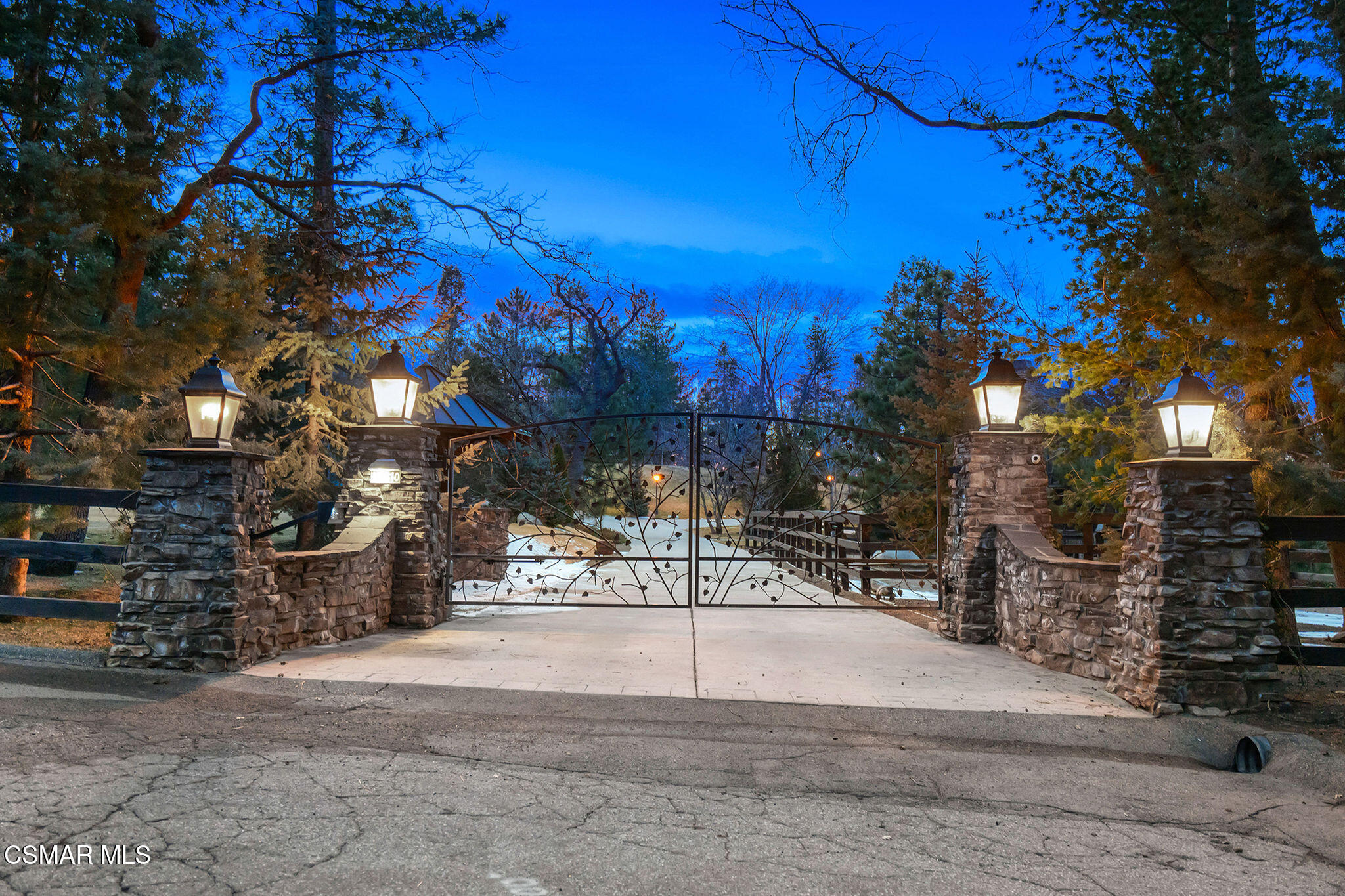 32310 Hummingbird Court