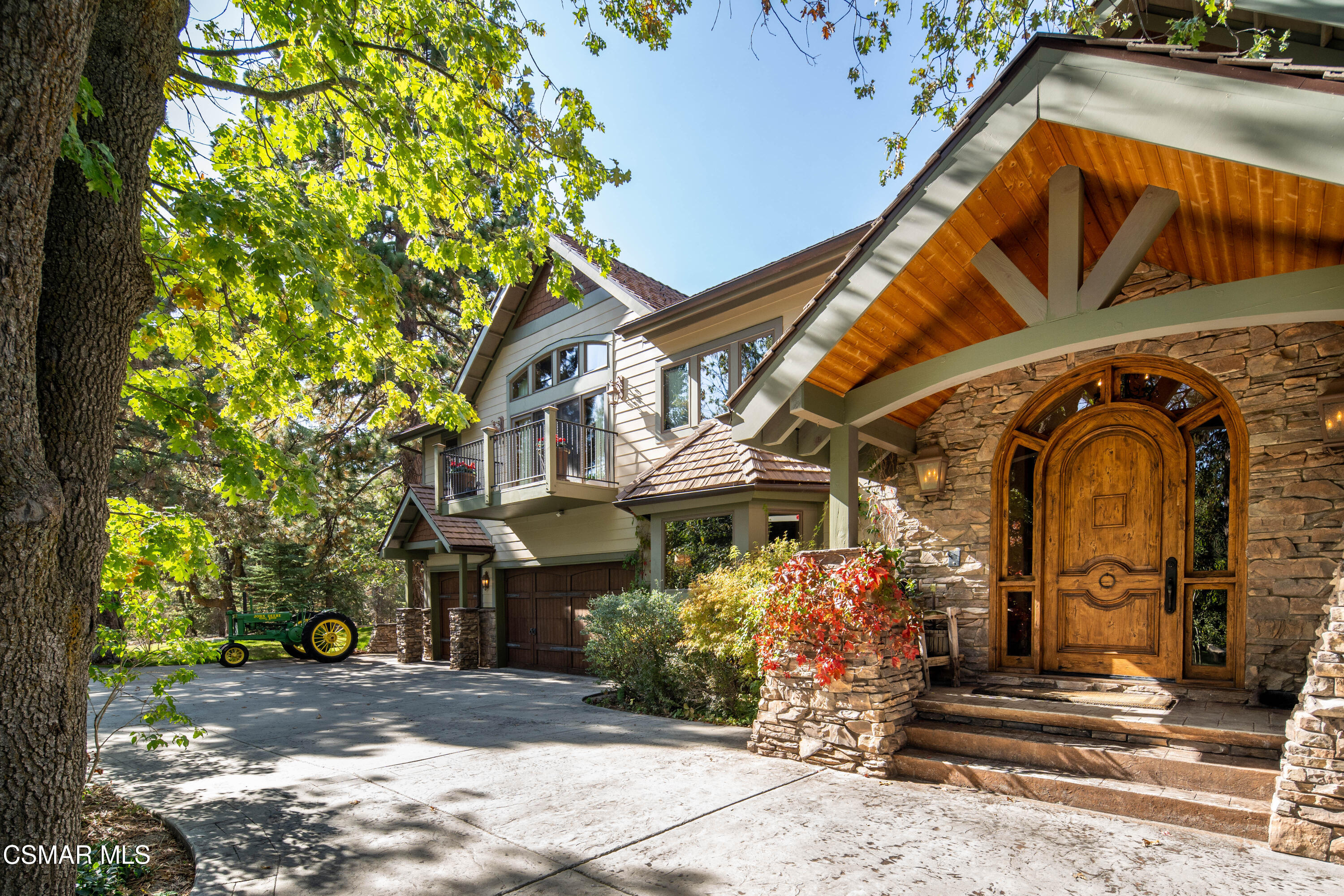 32310 Hummingbird Court