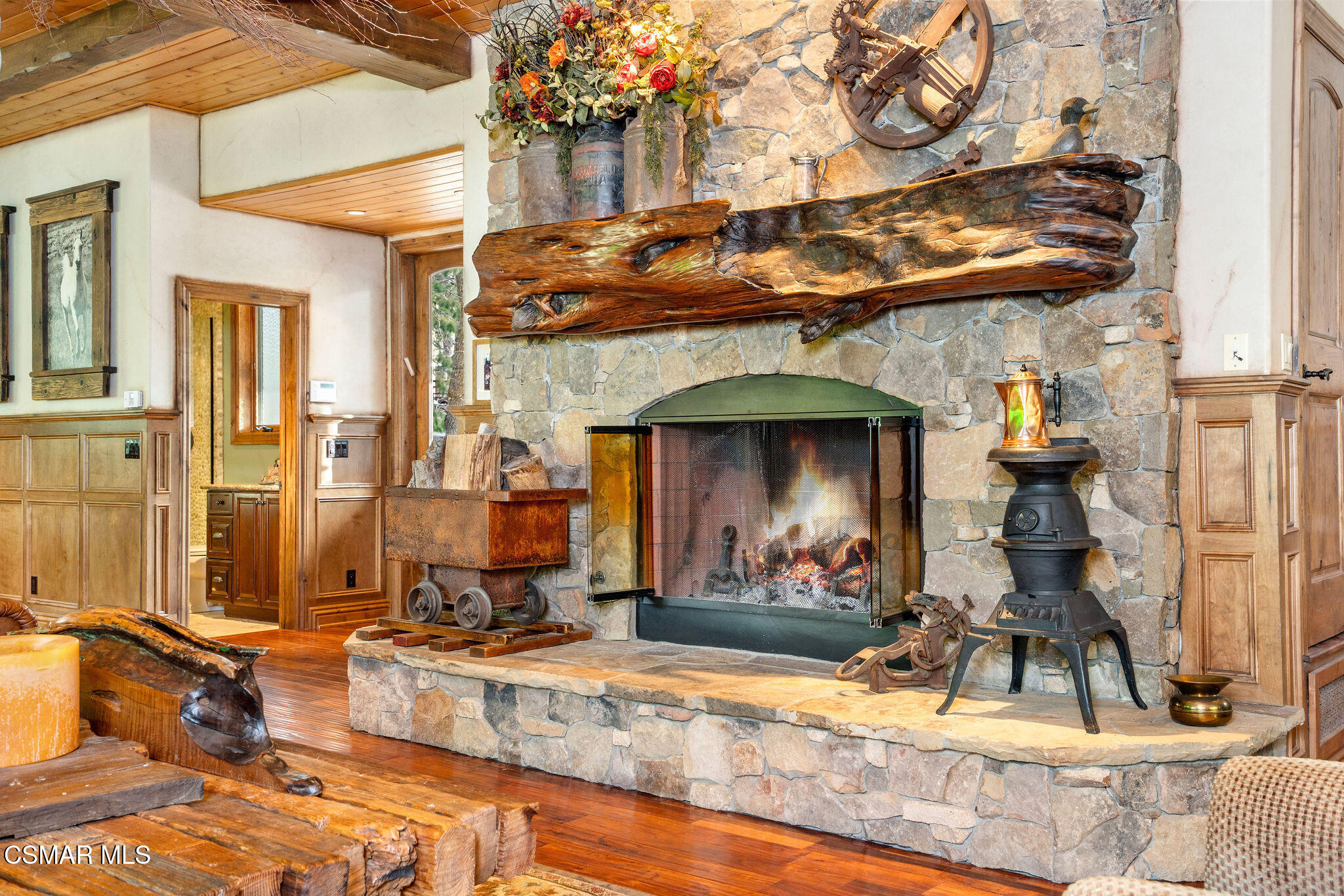 32310 Hummingbird Court