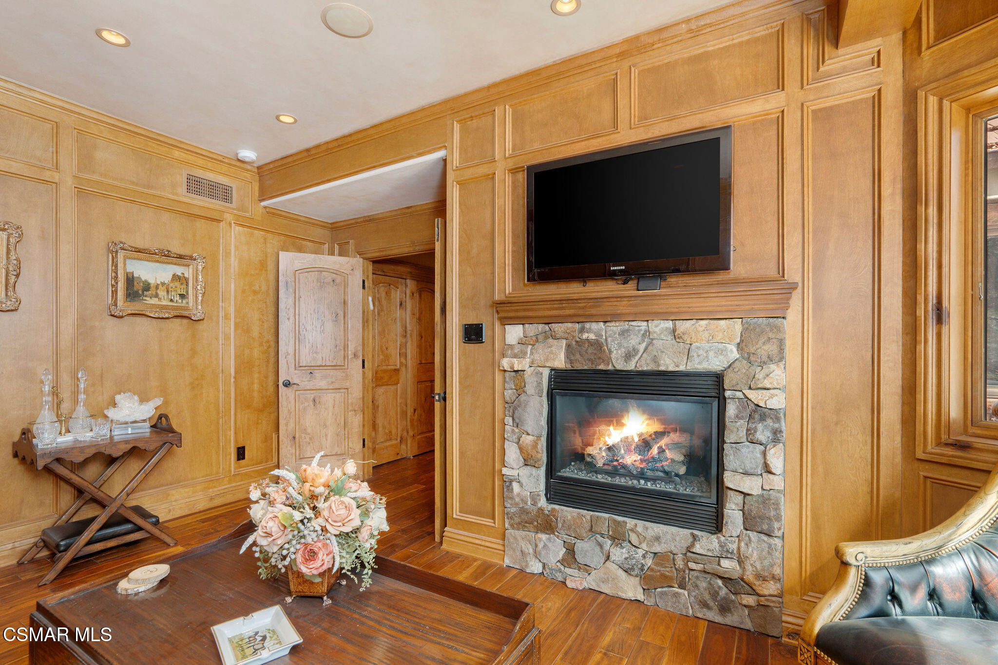 32310 Hummingbird Court