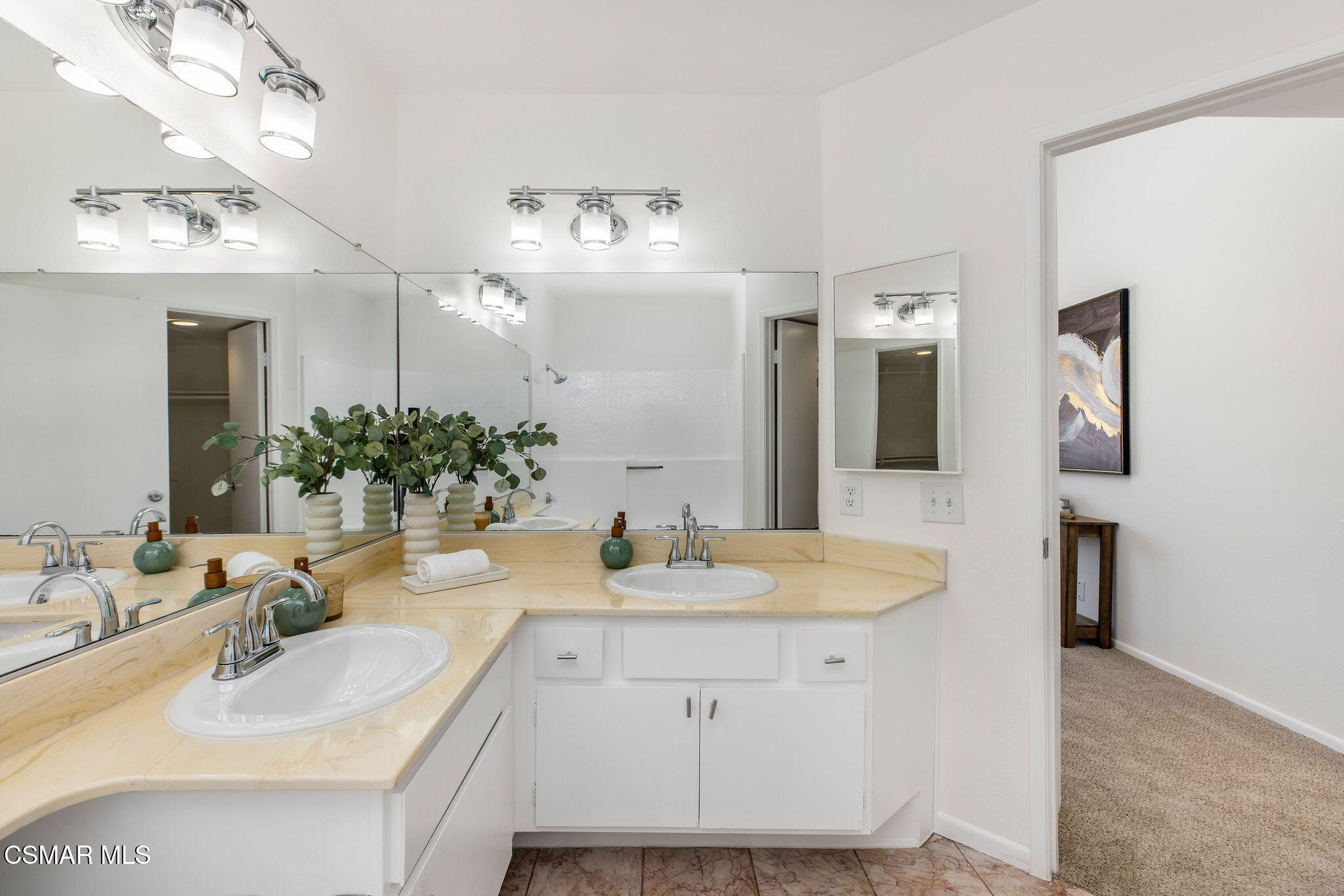 1109 Tivoli Lane, 122