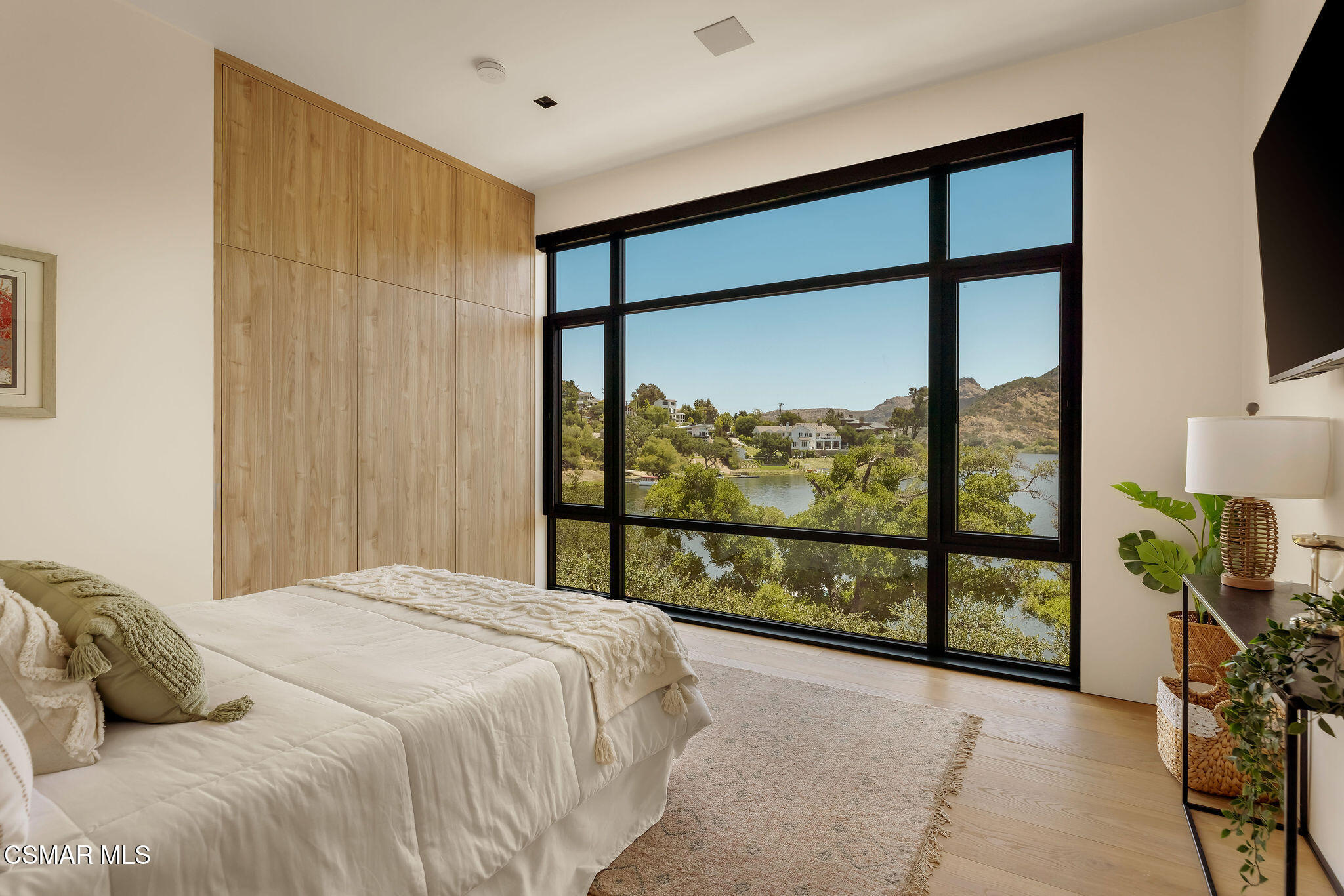 93 Lake Sherwood Drive