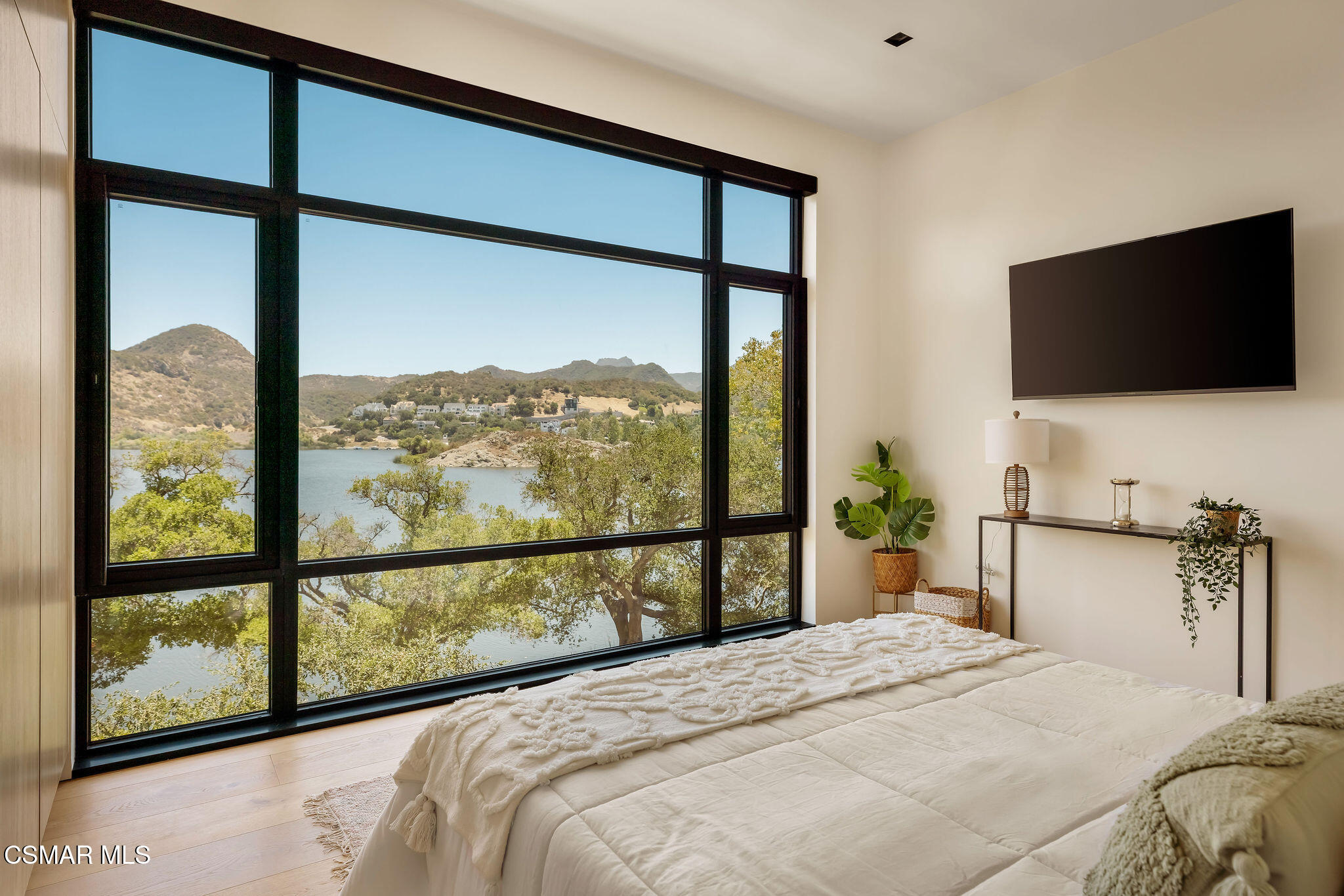 93 Lake Sherwood Drive