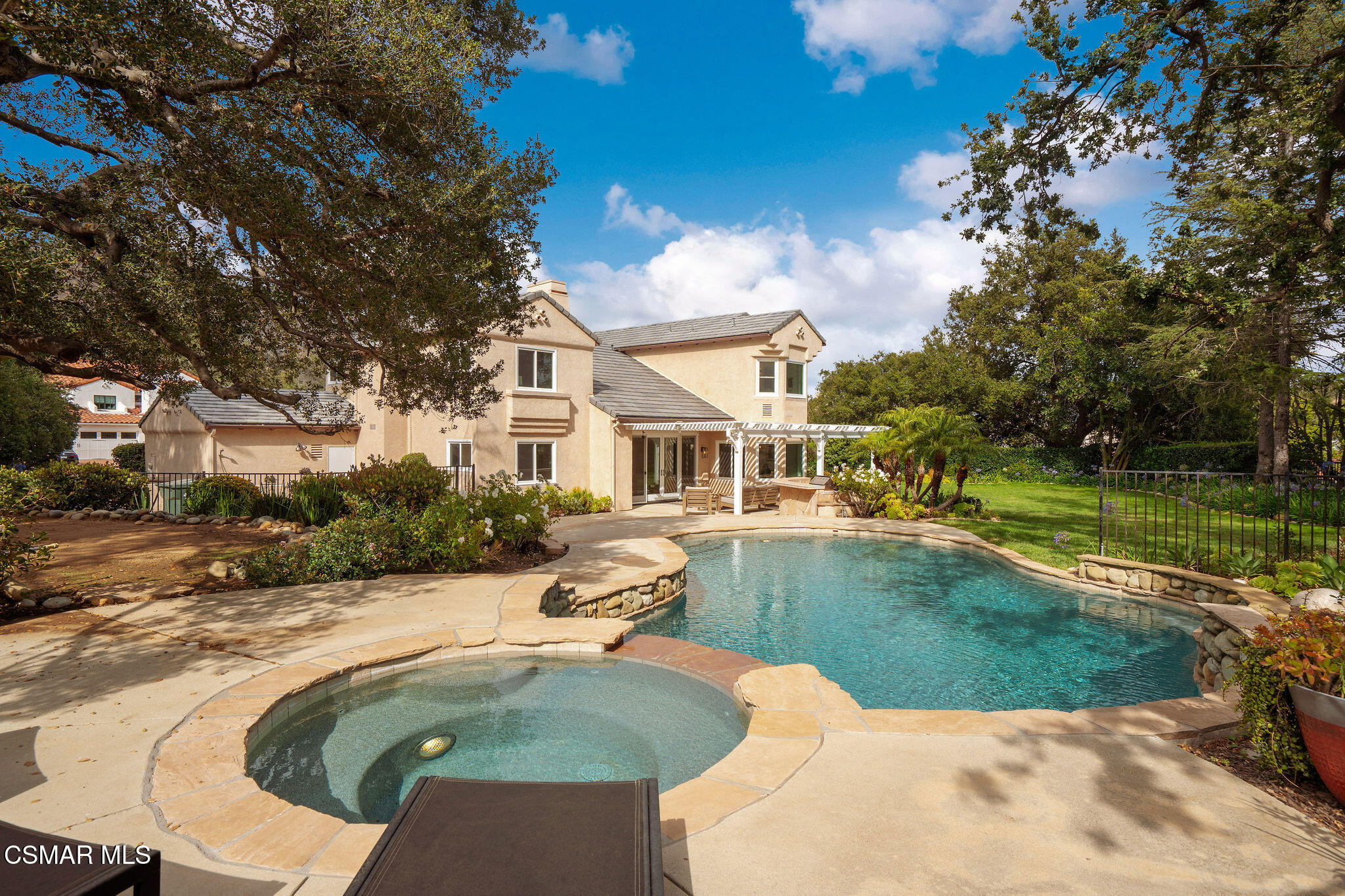 1707 Crooked Trail Place