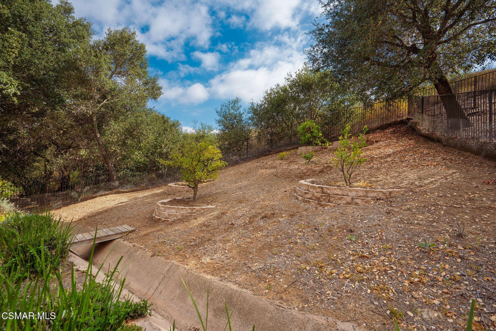 1707 Crooked Trail Place
