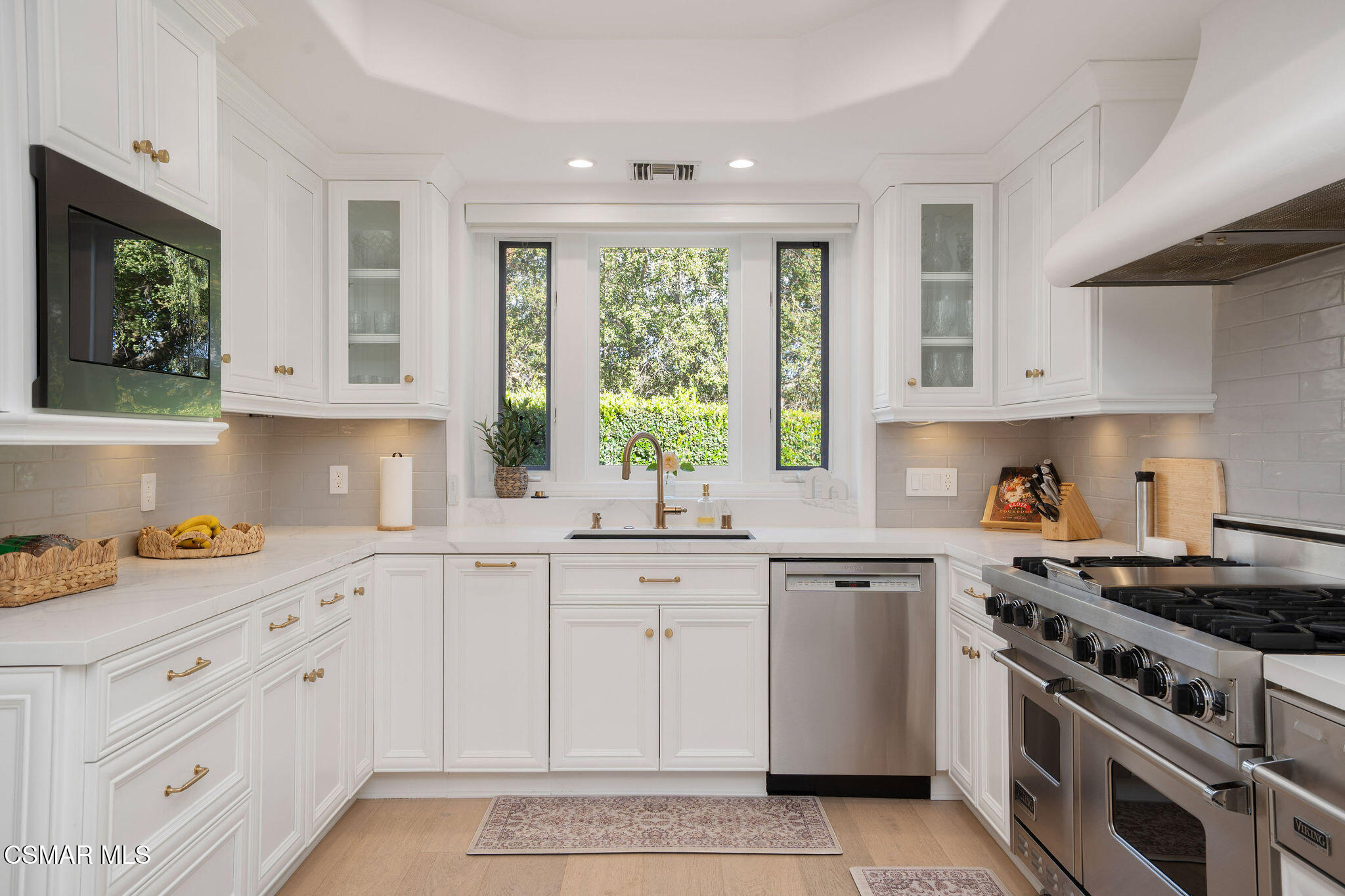 1707 Crooked Trail Place