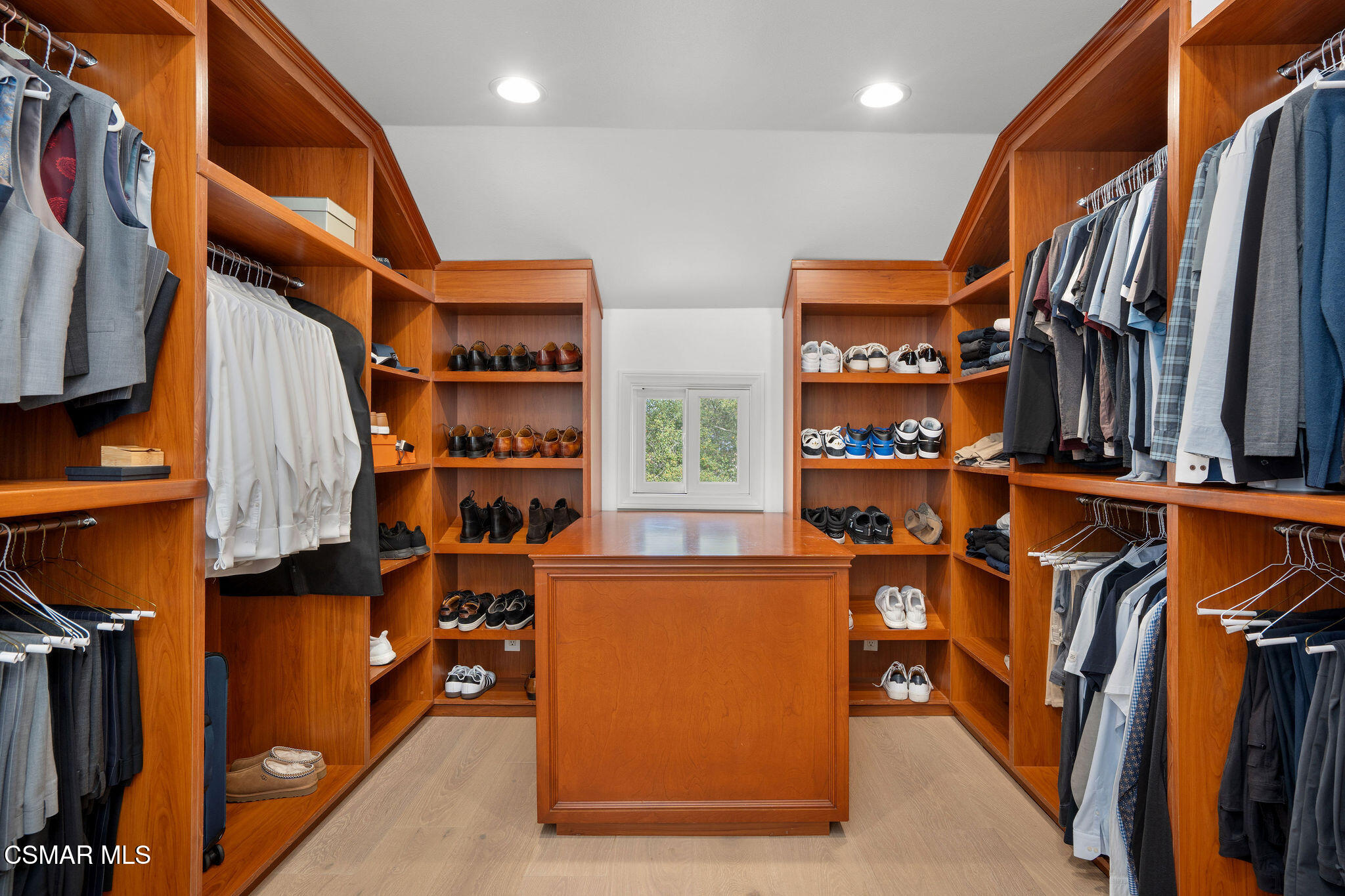 1707 Crooked Trail Place
