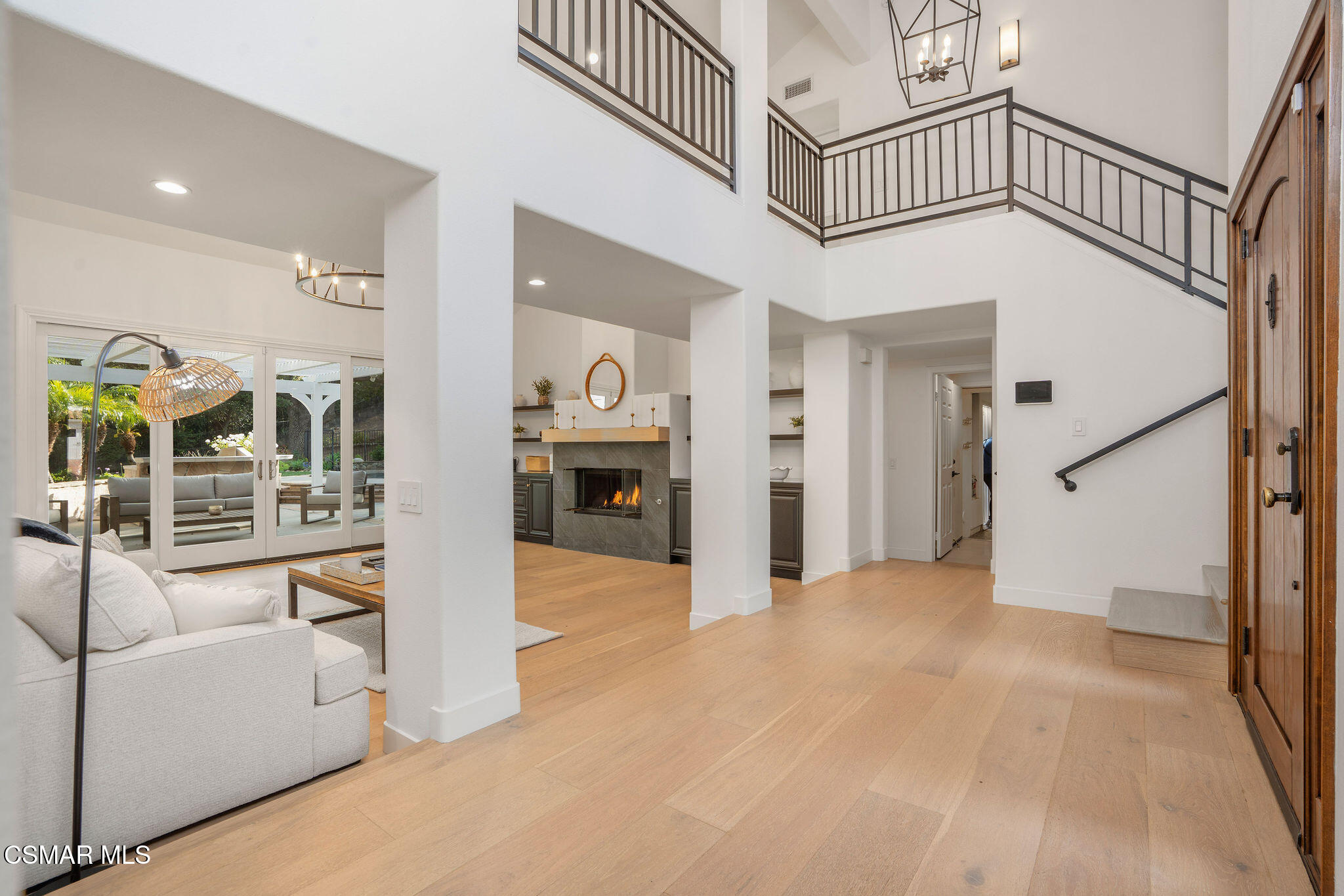 1707 Crooked Trail Place