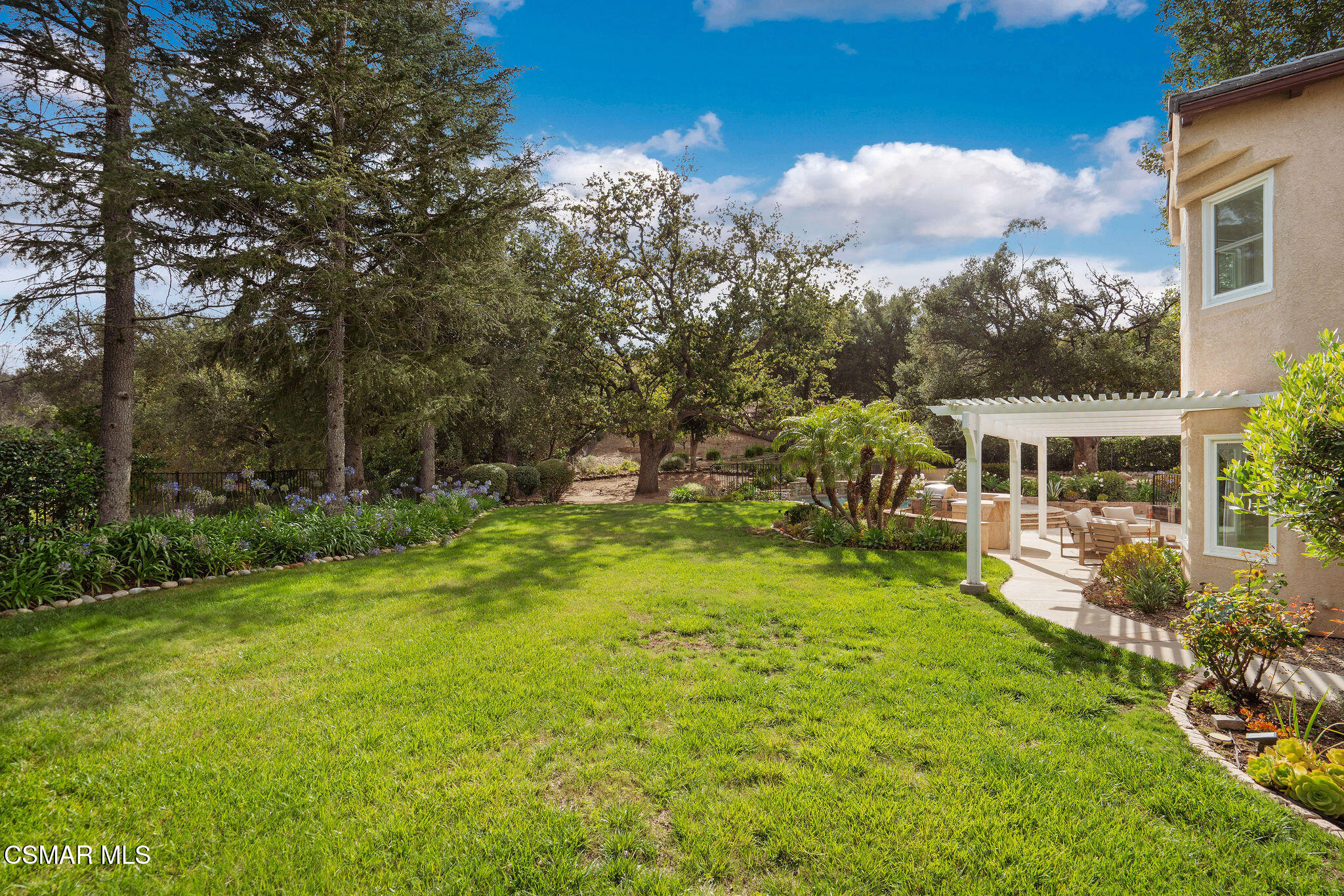 1707 Crooked Trail Place