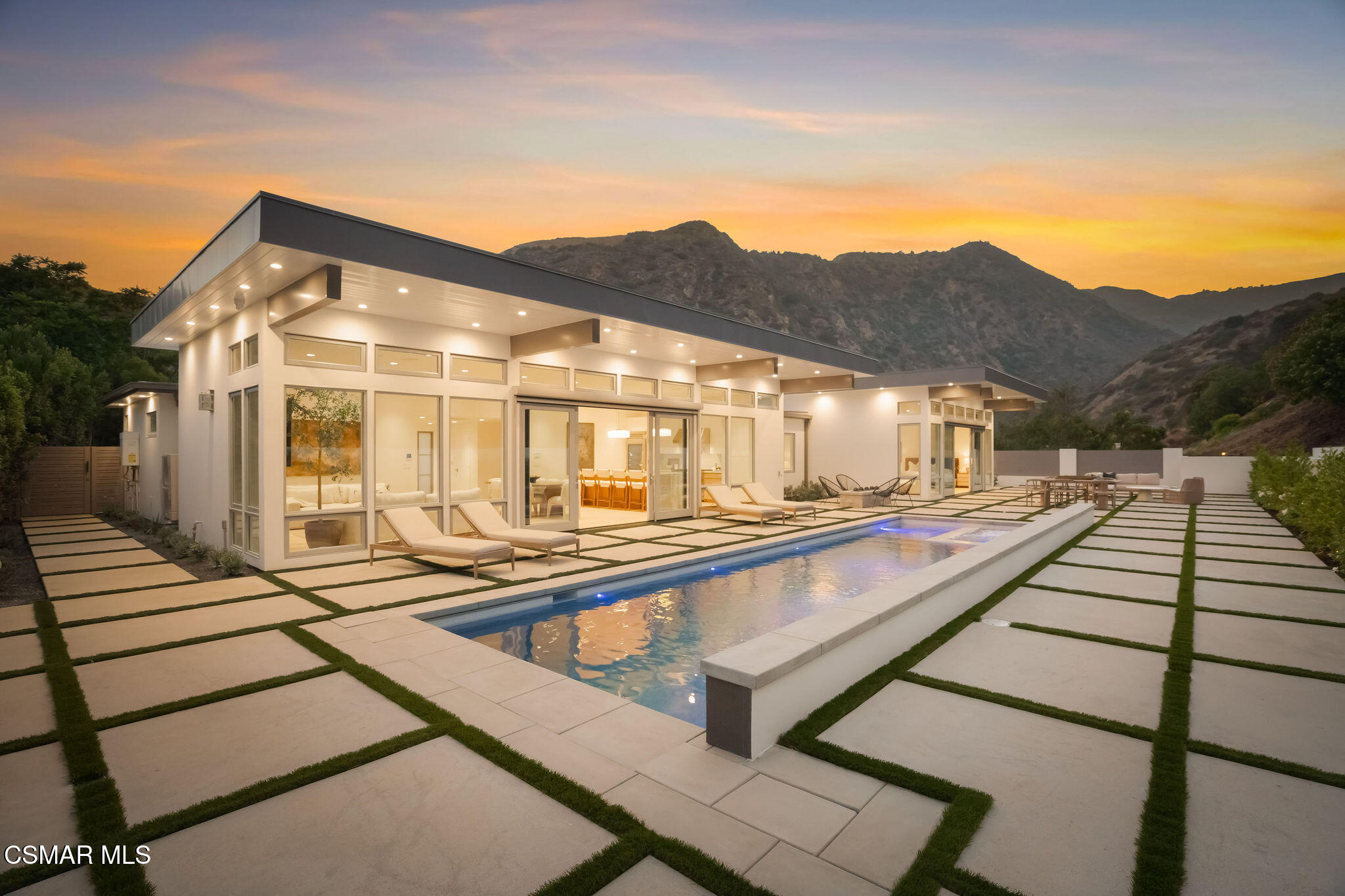 5924 Paseo Canyon Drive