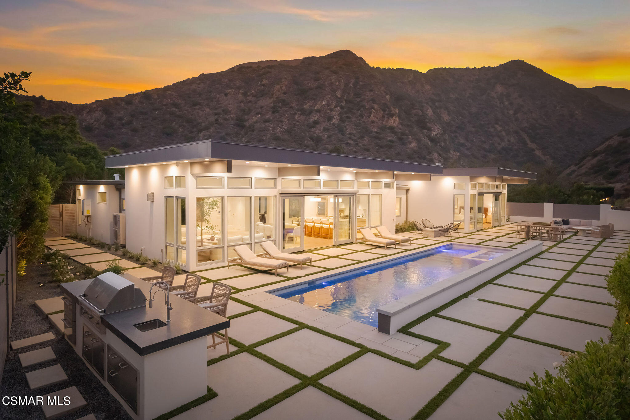 5924 Paseo Canyon Drive