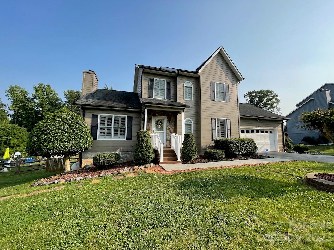 5415 Winding Oak Drive