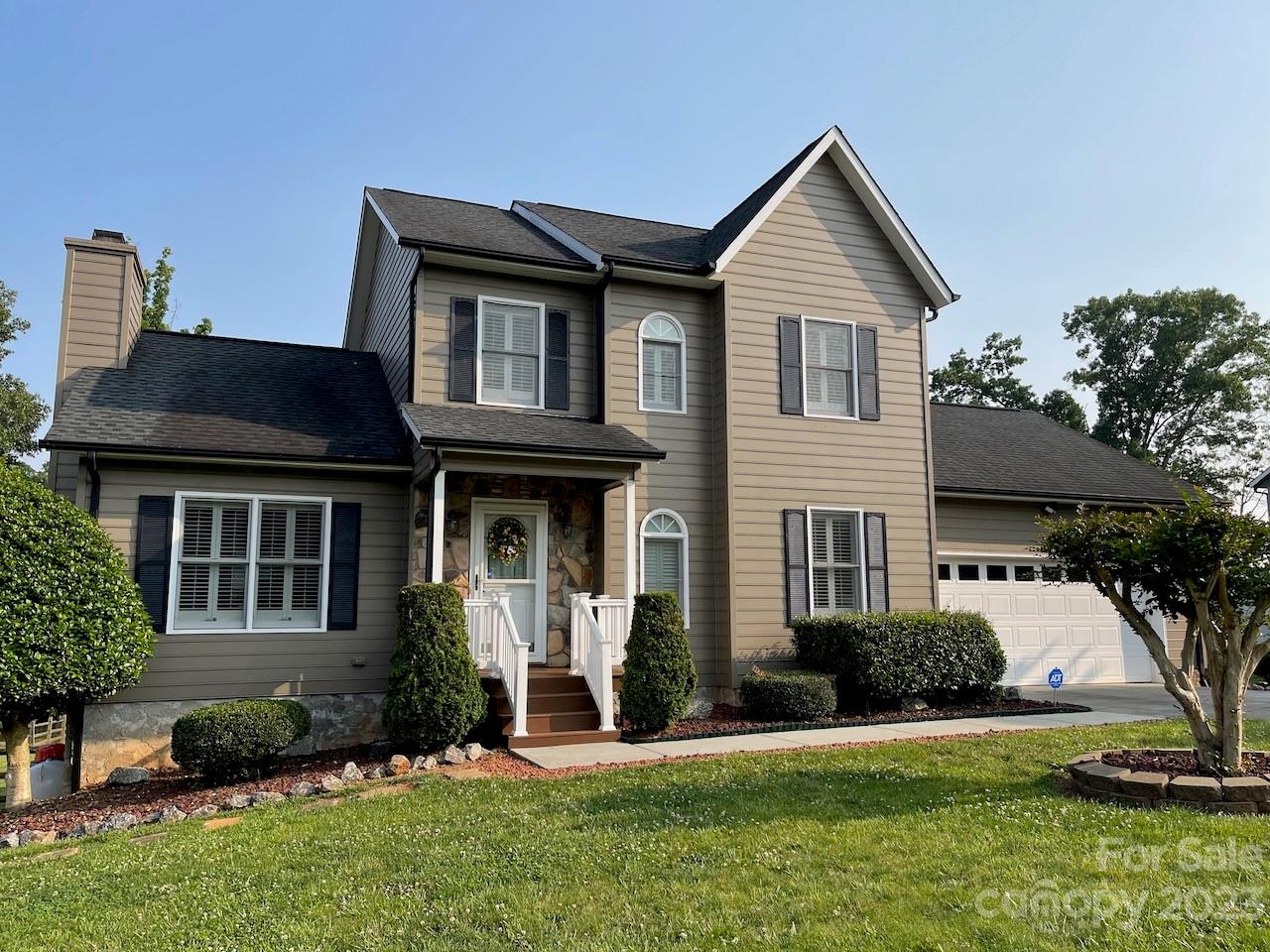 5415 Winding Oak Drive