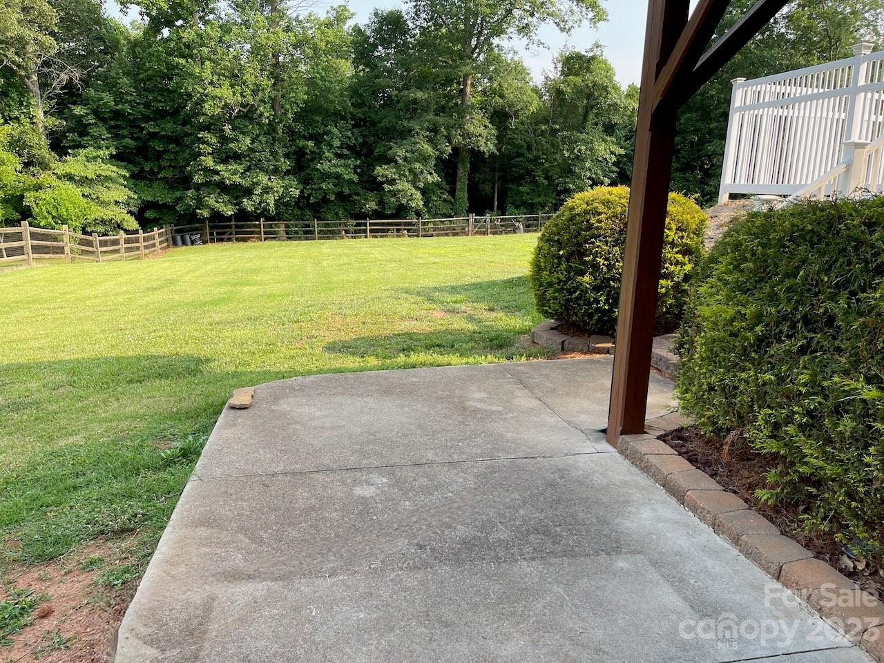 5415 Winding Oak Drive