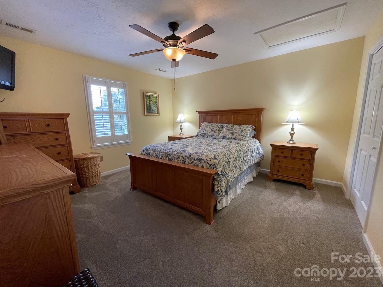 5415 Winding Oak Drive