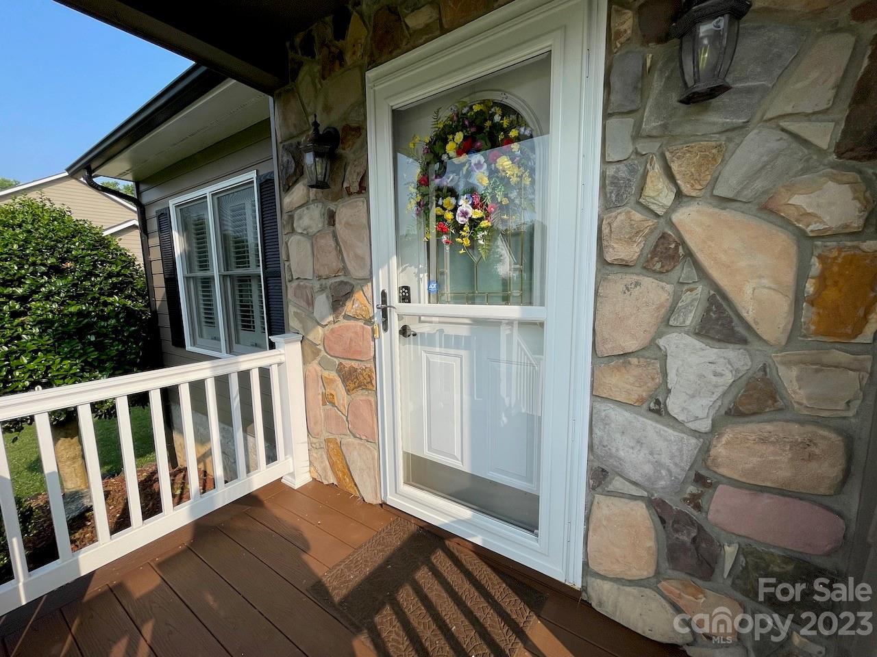 5415 Winding Oak Drive