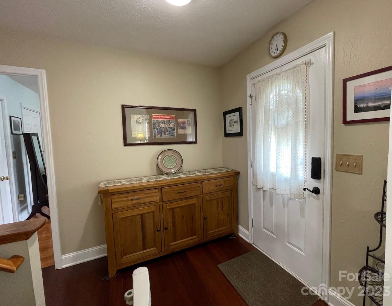 5415 Winding Oak Drive