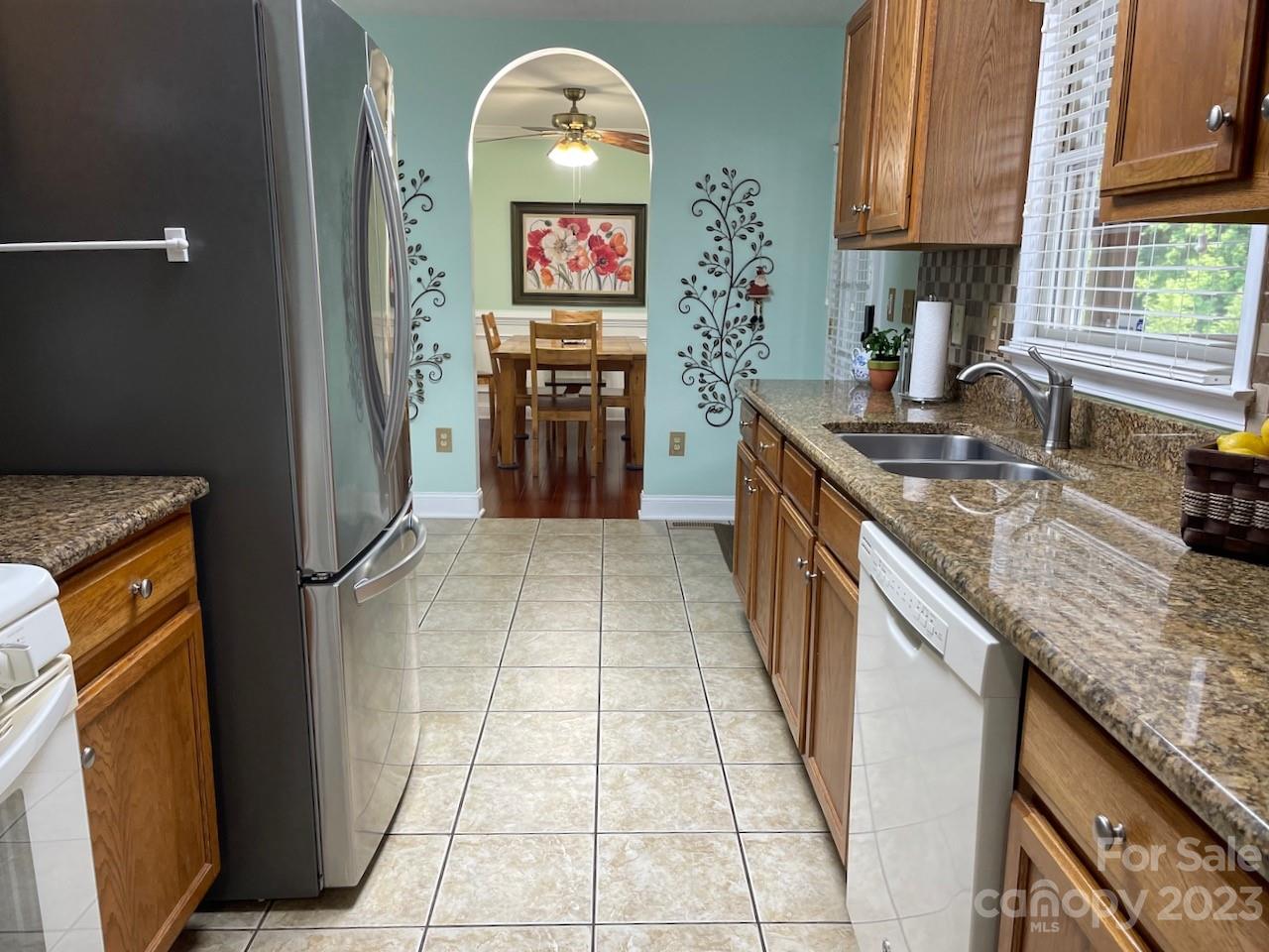 5415 Winding Oak Drive