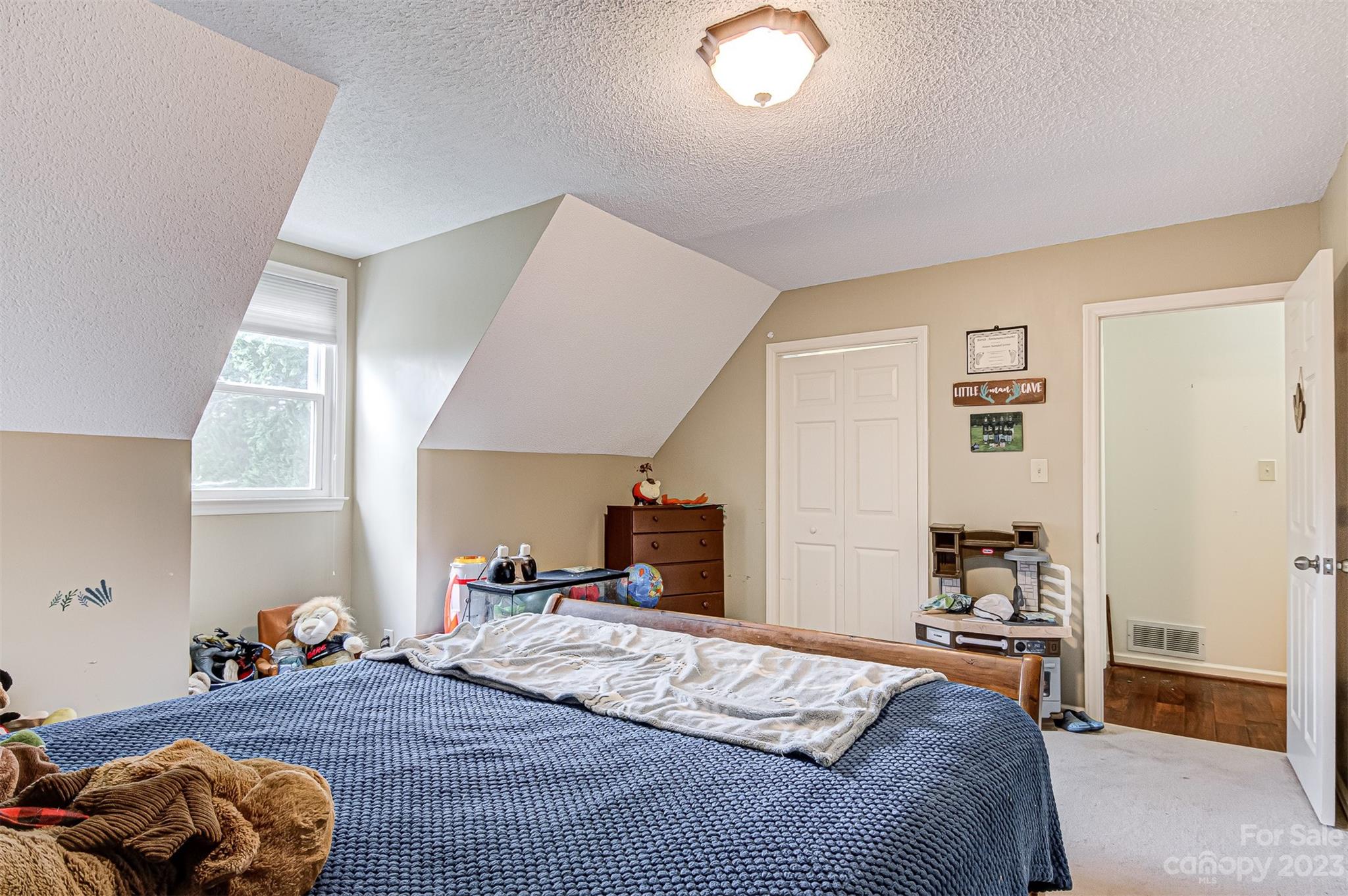 6030 Gold Creek Estate Drive