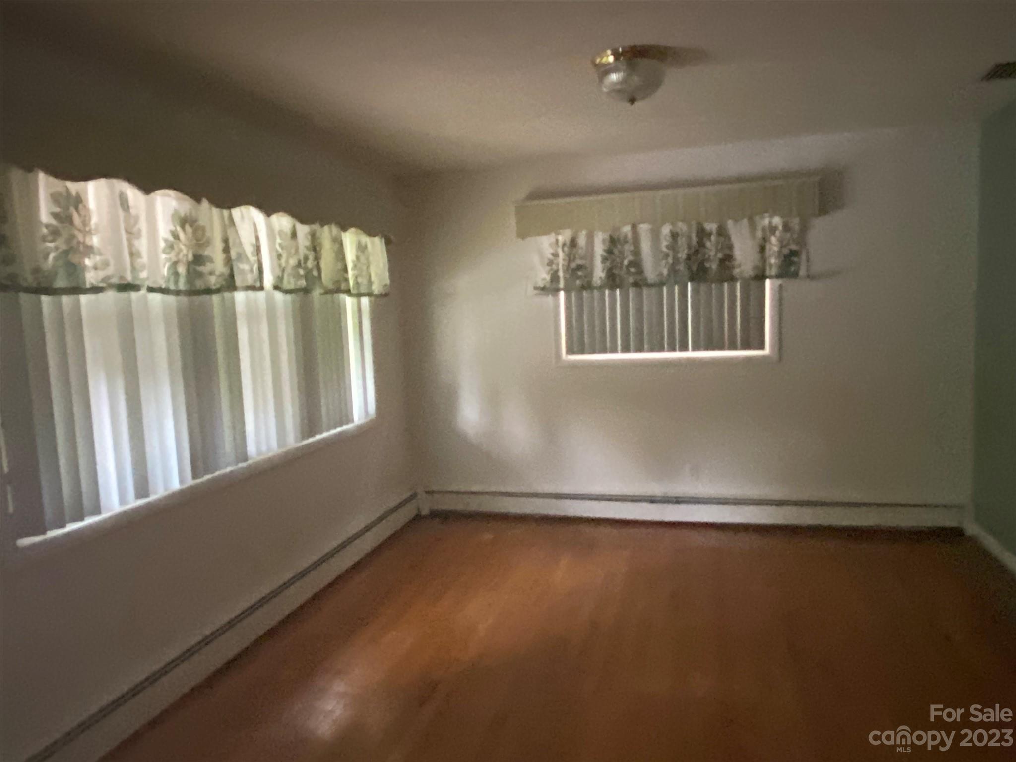 800 Maria Avenue