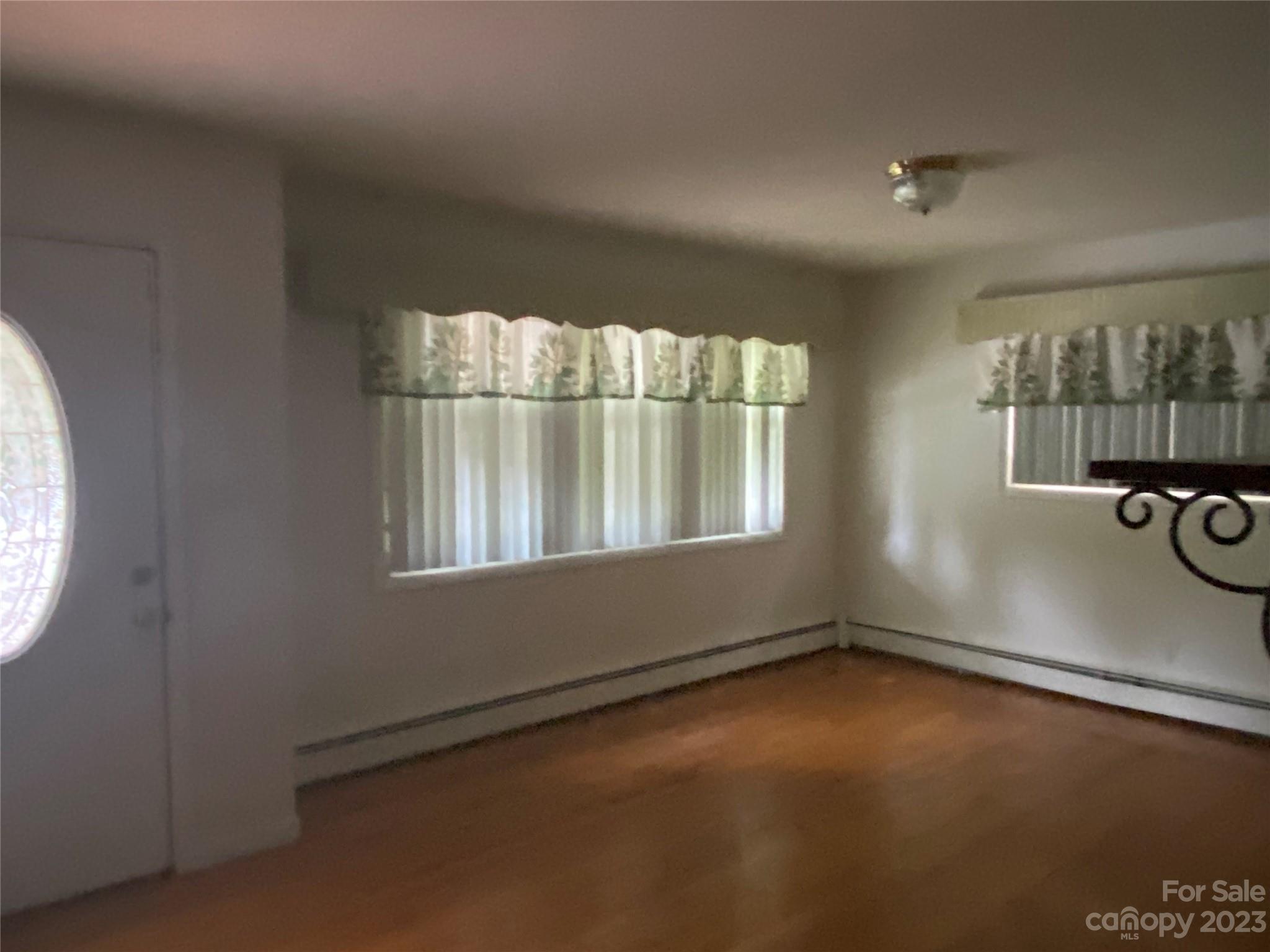 800 Maria Avenue