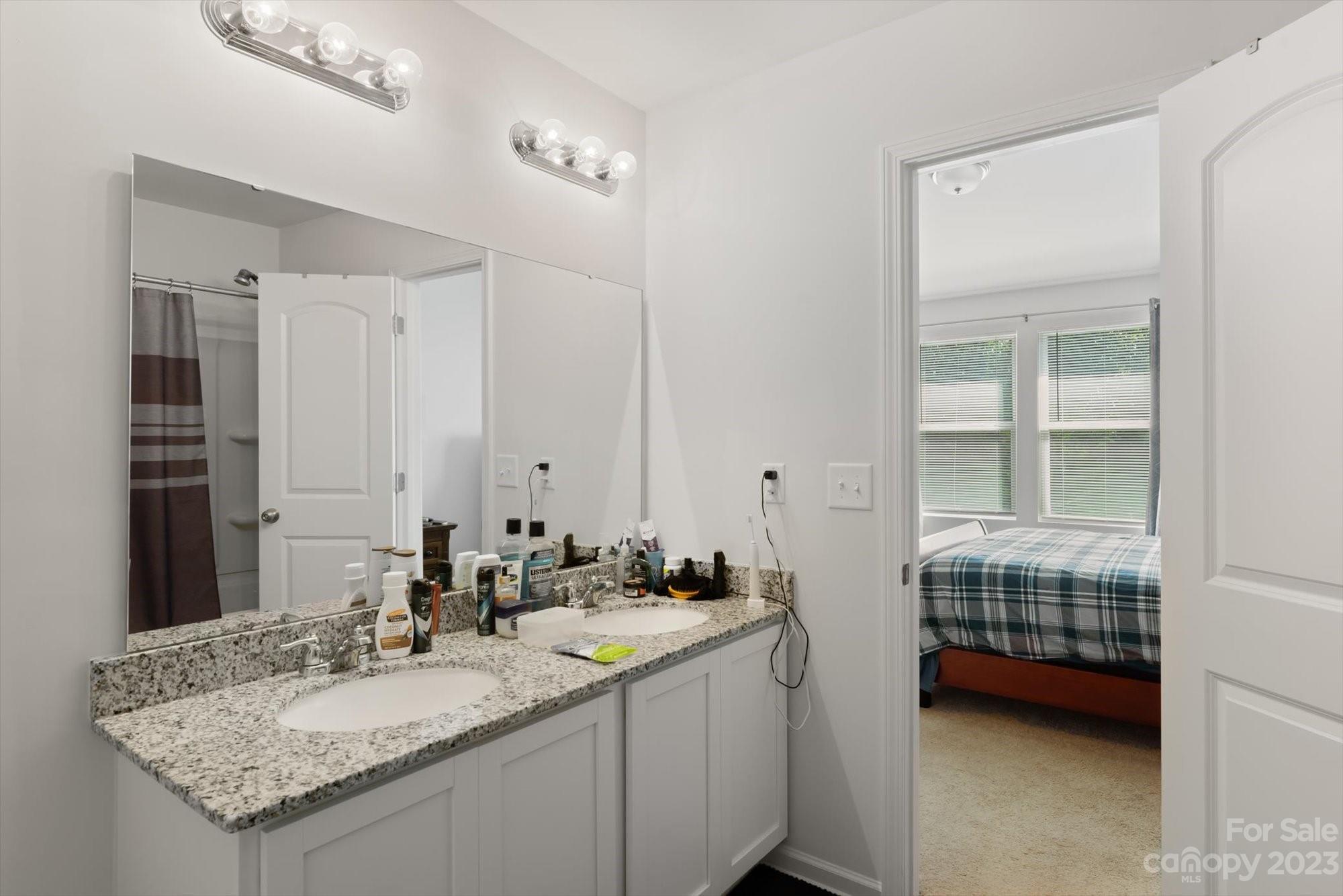 1442 Cypress Loop