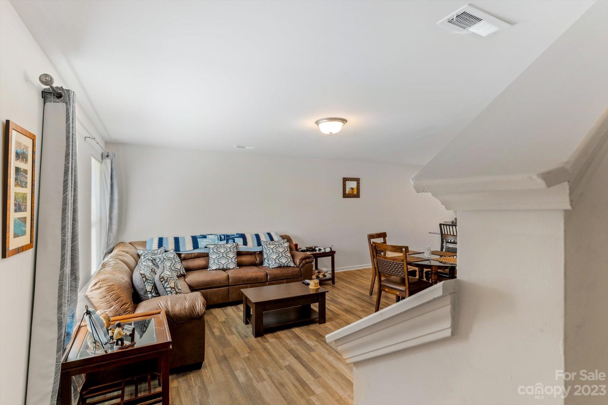 1442 Cypress Loop