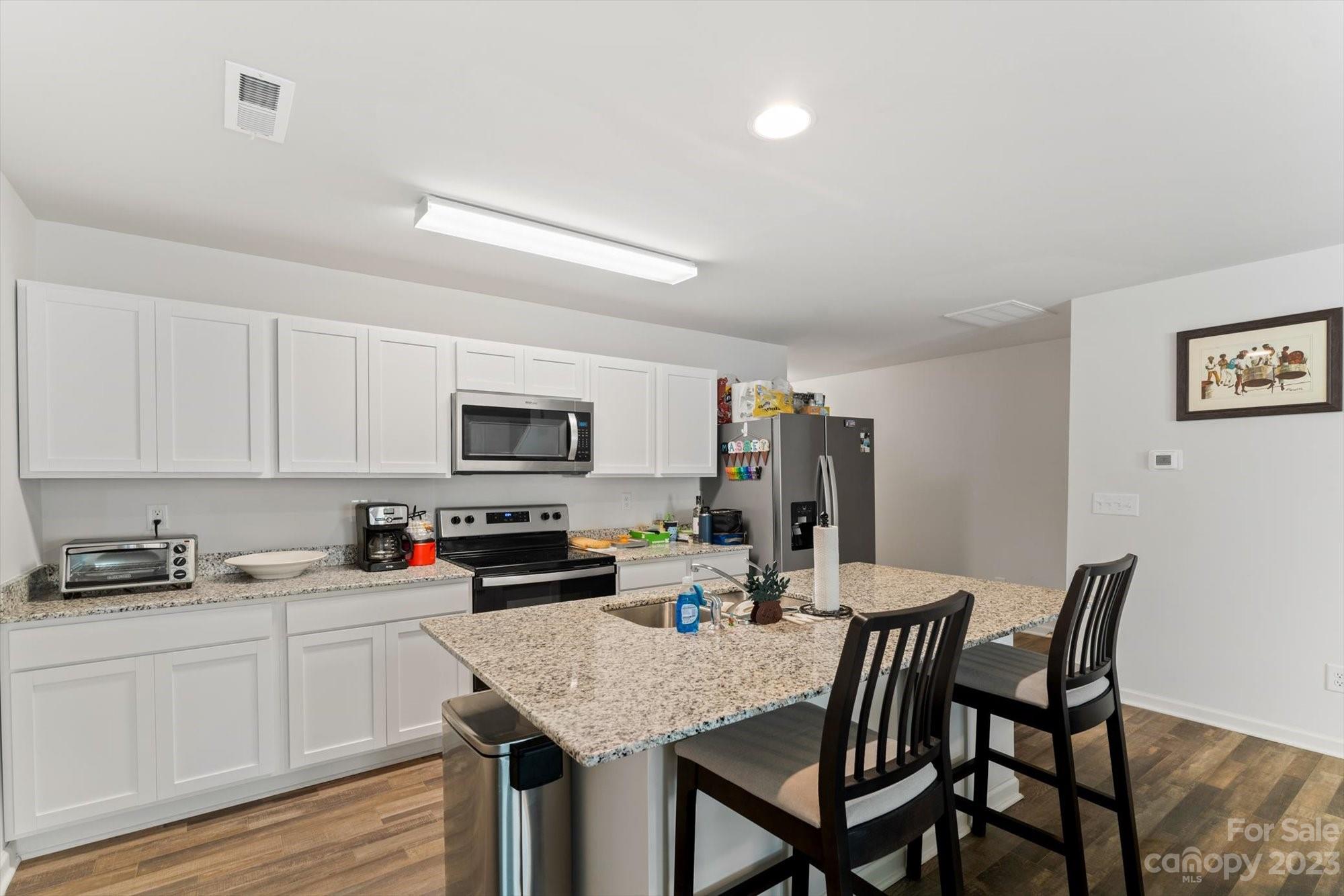1442 Cypress Loop