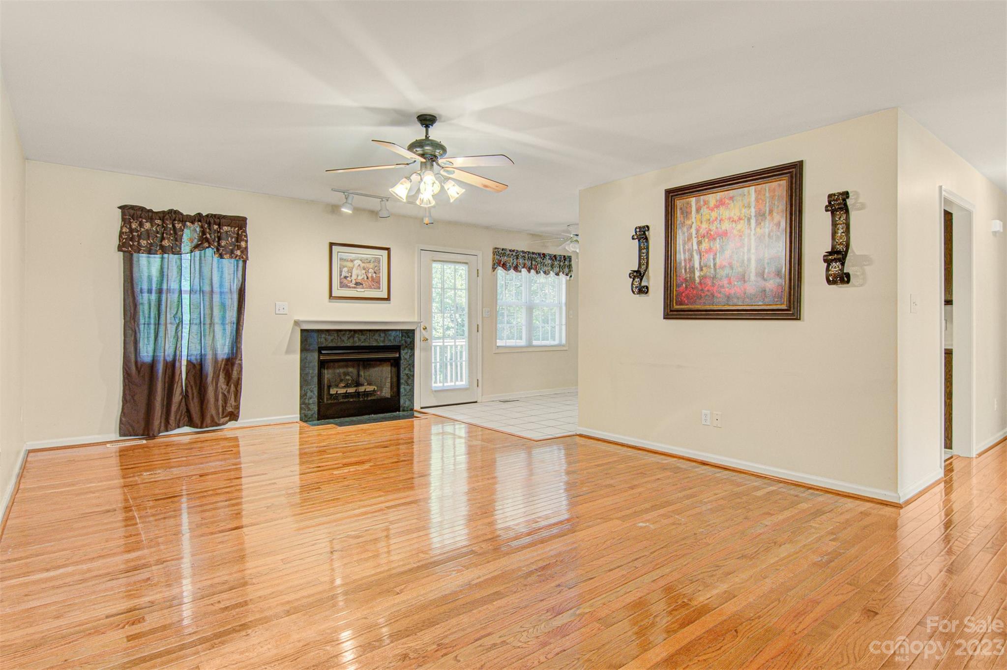 2471 23rd Street NE