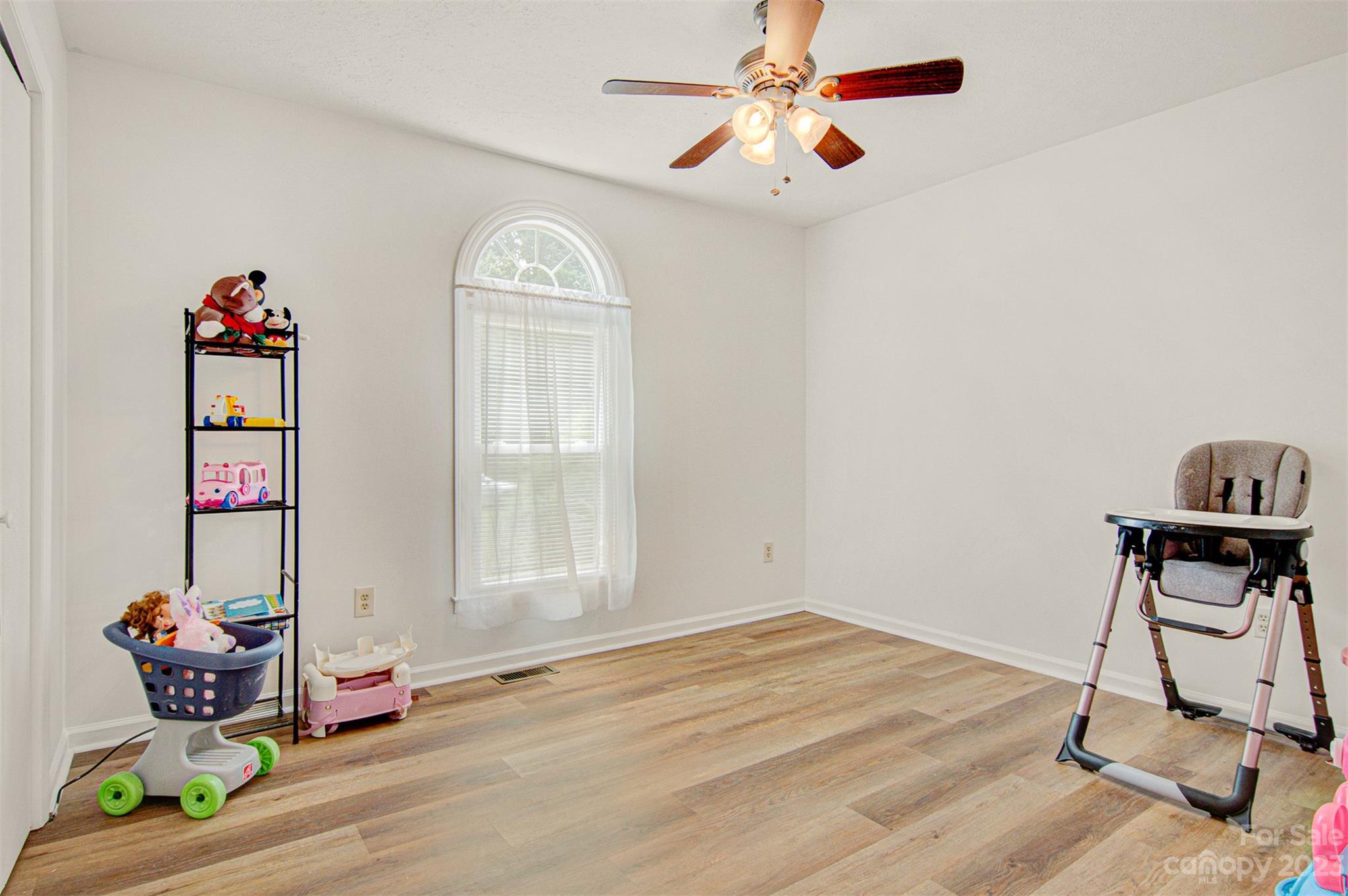 5798 Dwayne Starnes Drive