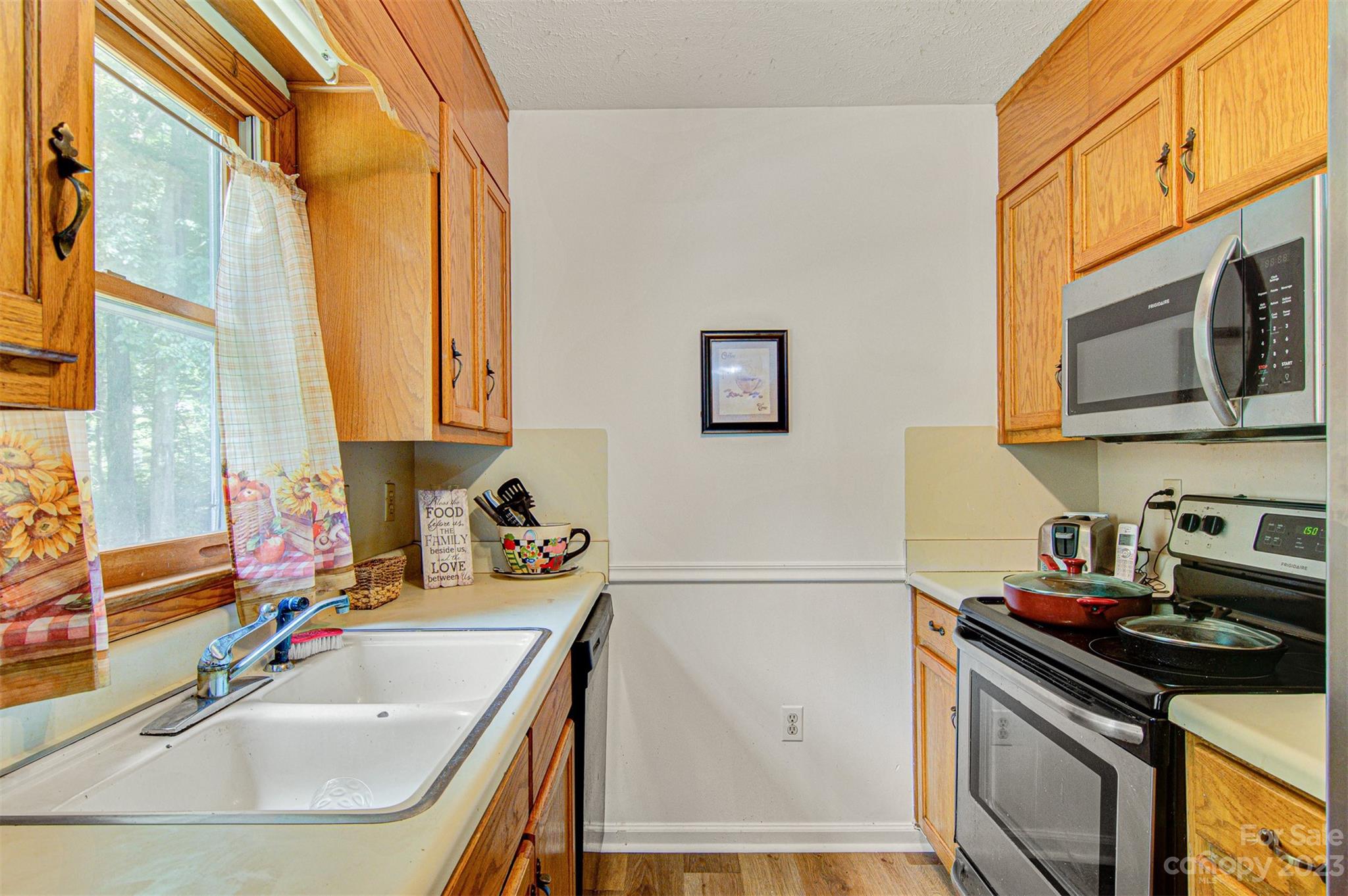 5798 Dwayne Starnes Drive