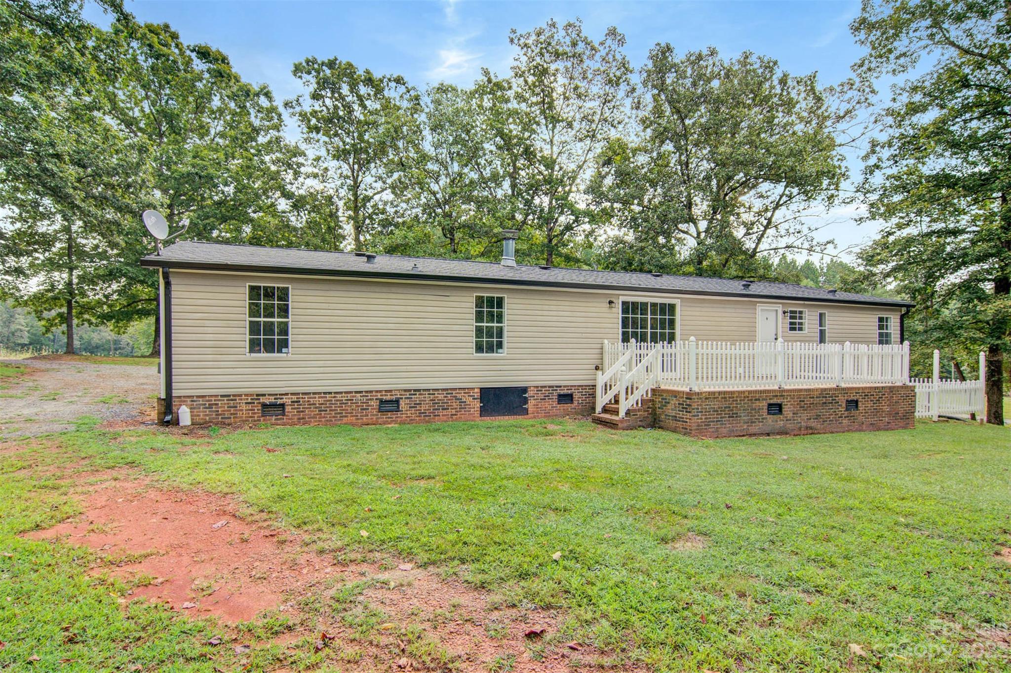 8552 Jacob Fork River Road