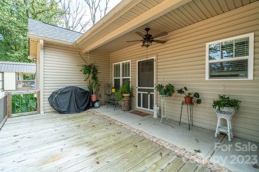 1739 Ivey Court