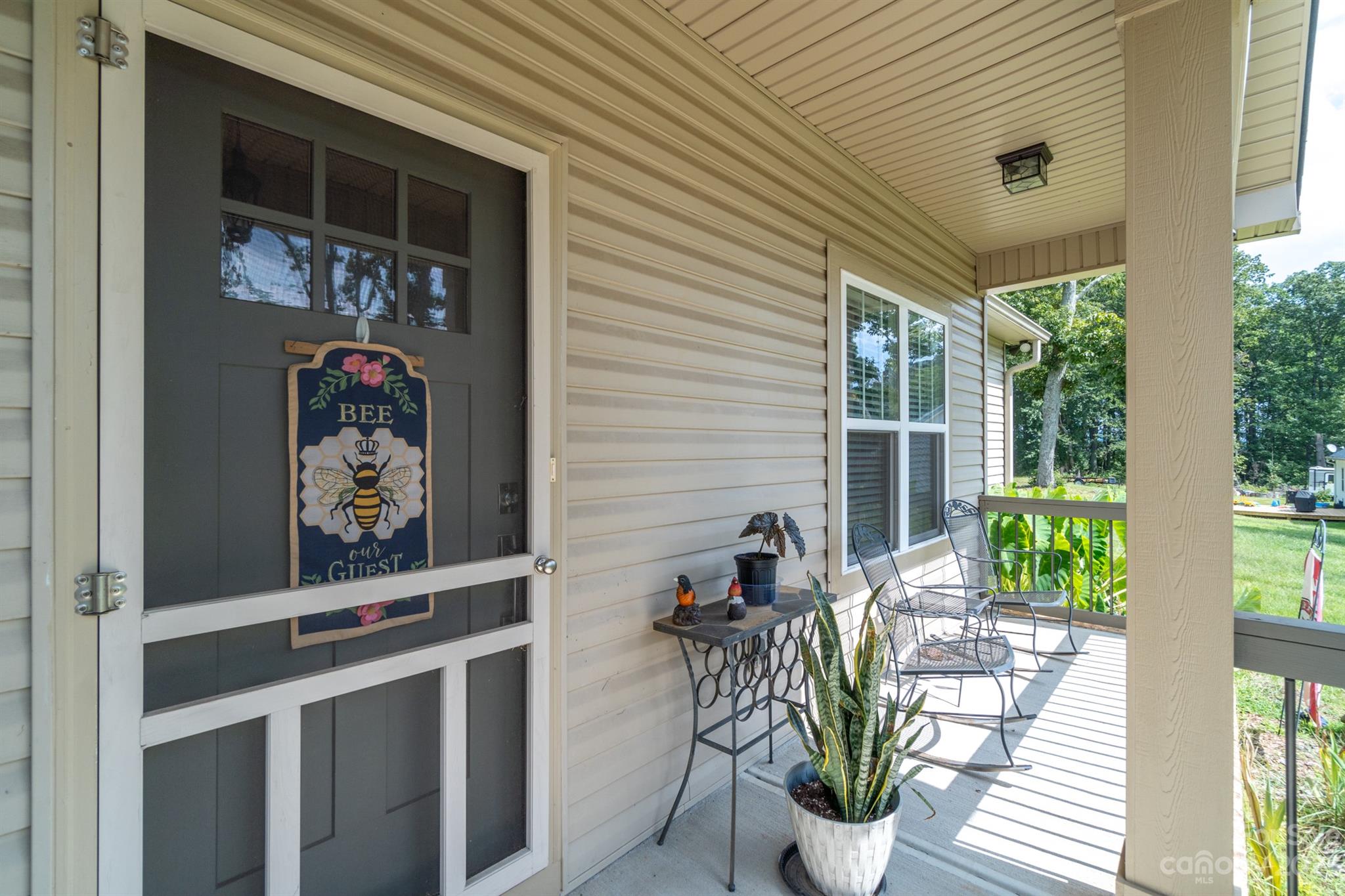 1739 Ivey Court