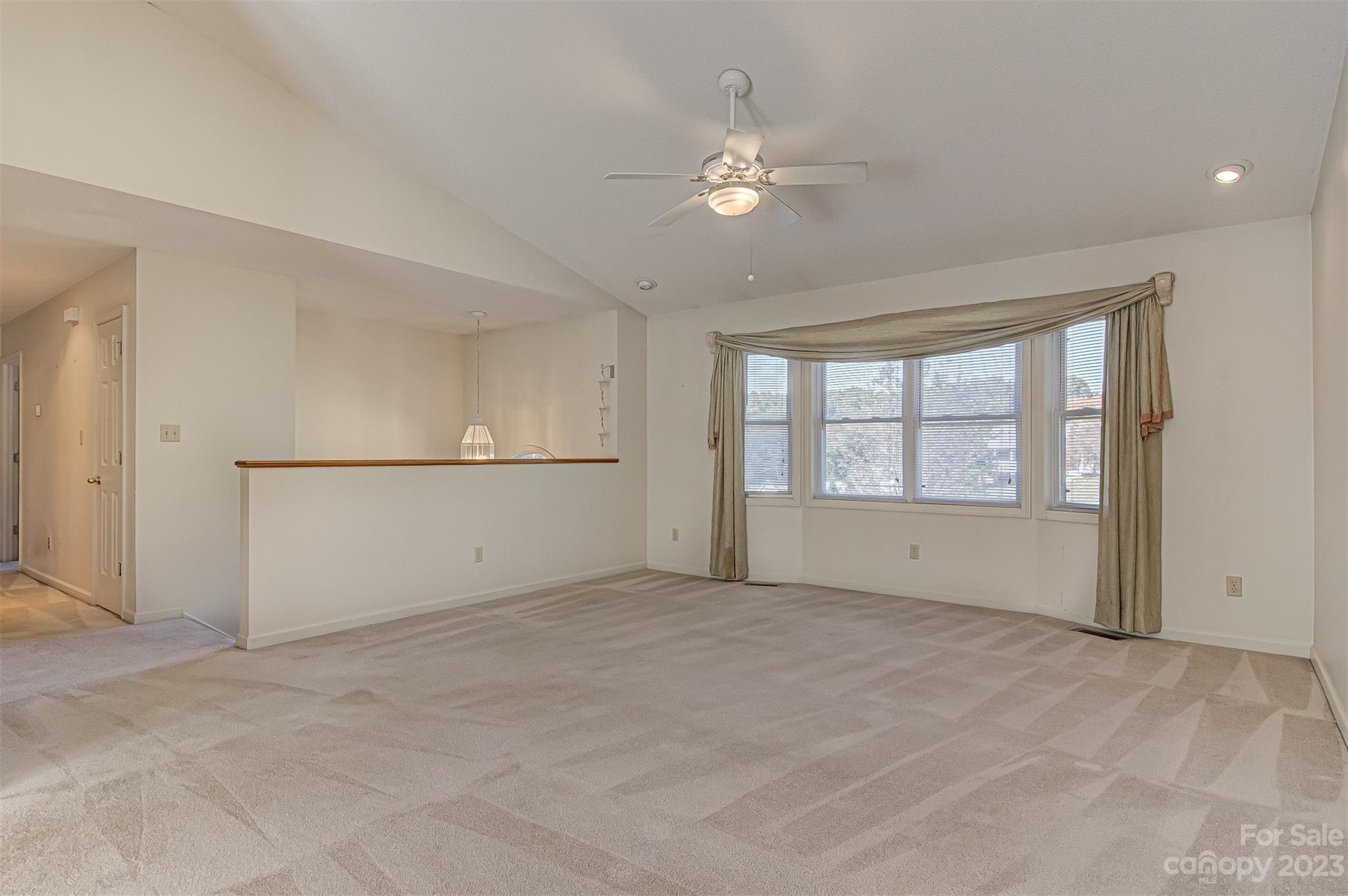 3921 Oakmont Lane