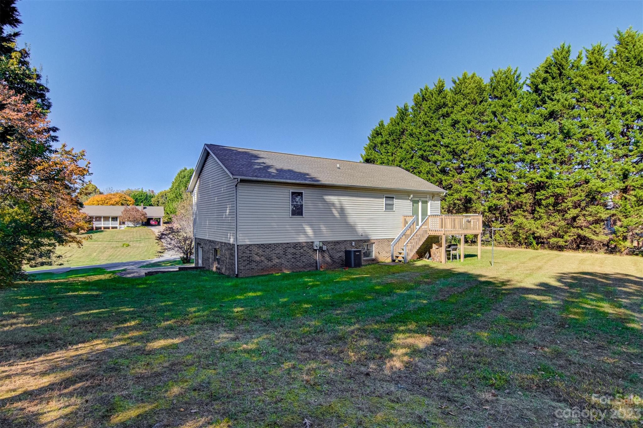 3921 Oakmont Lane