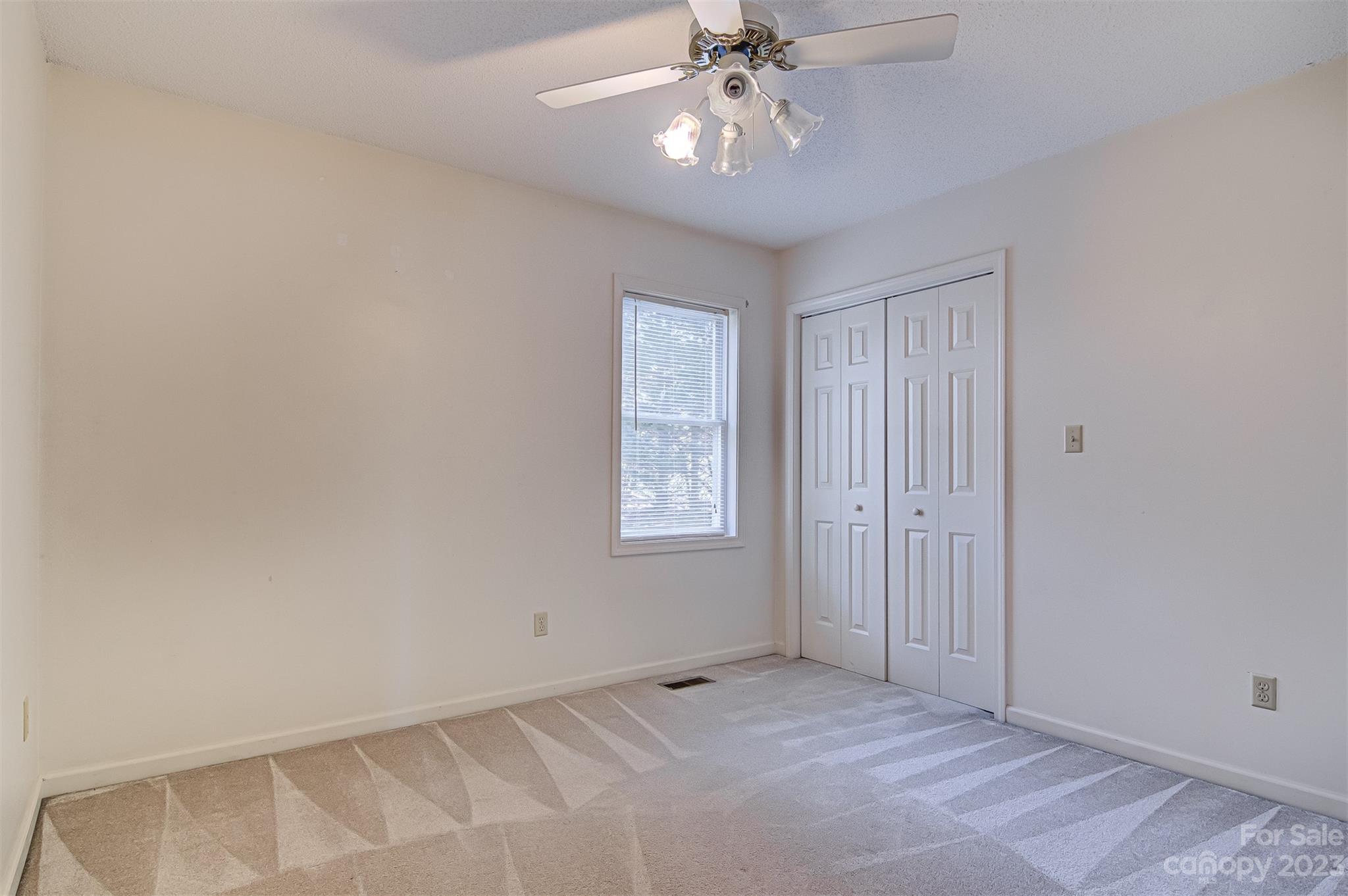 3921 Oakmont Lane