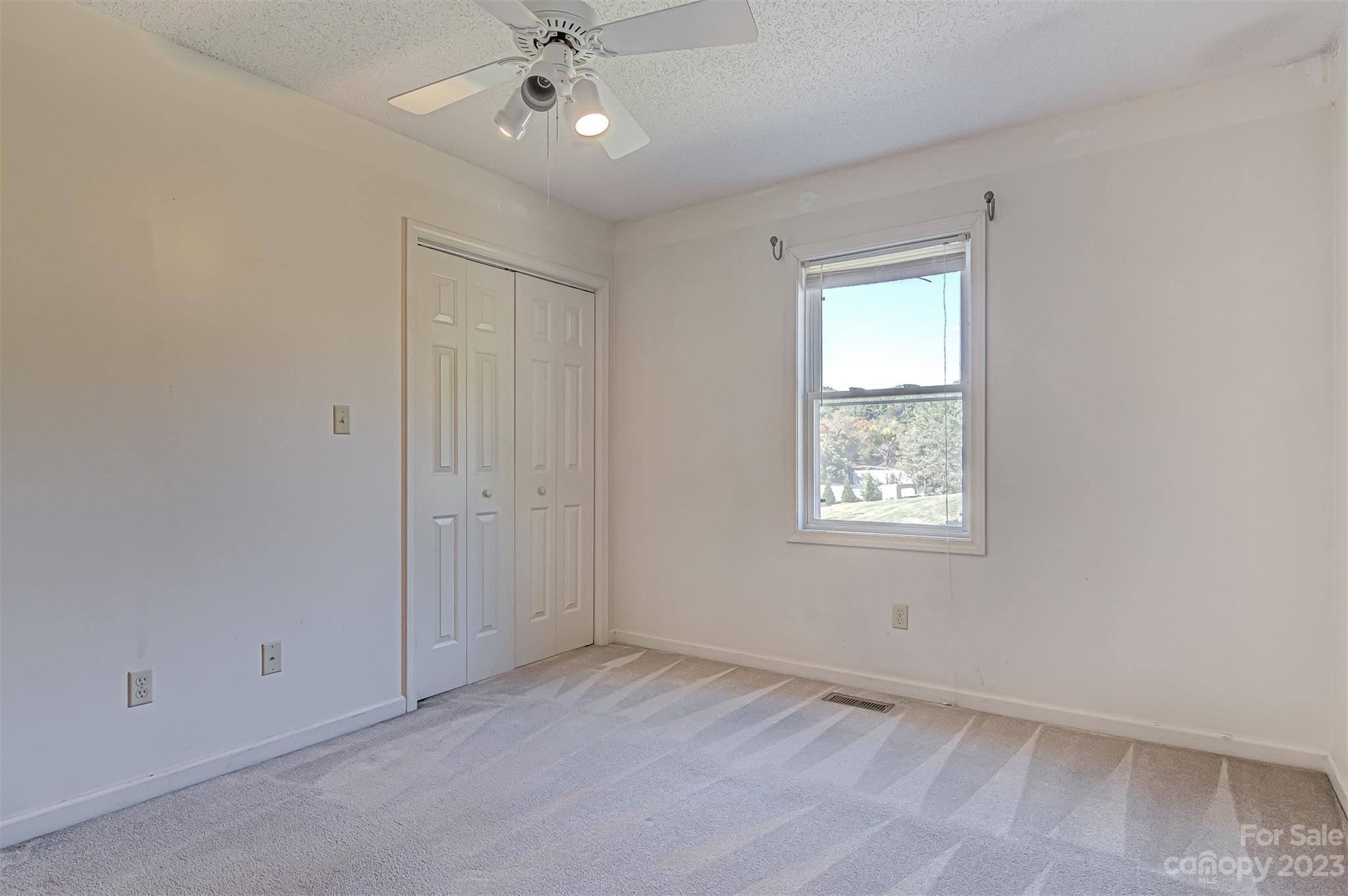 3921 Oakmont Lane